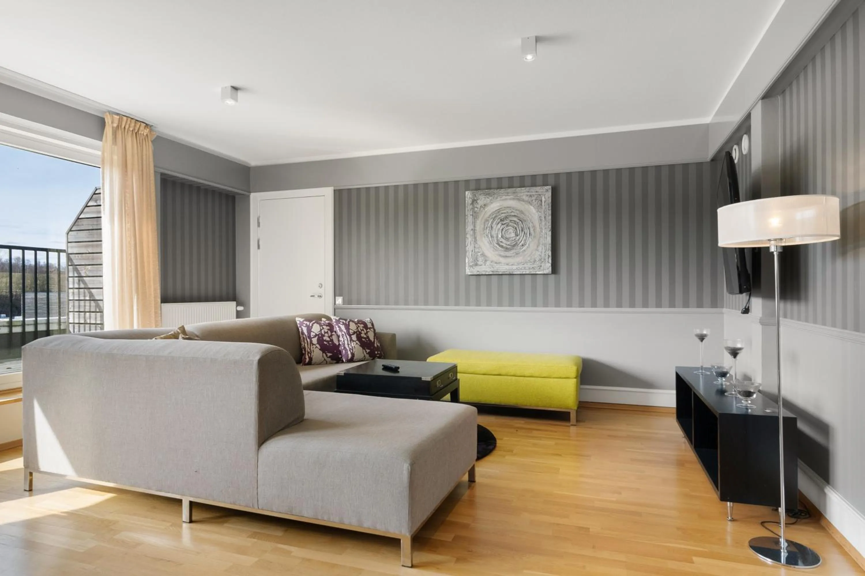 TV and multimedia in Frichs Hotel Hamar