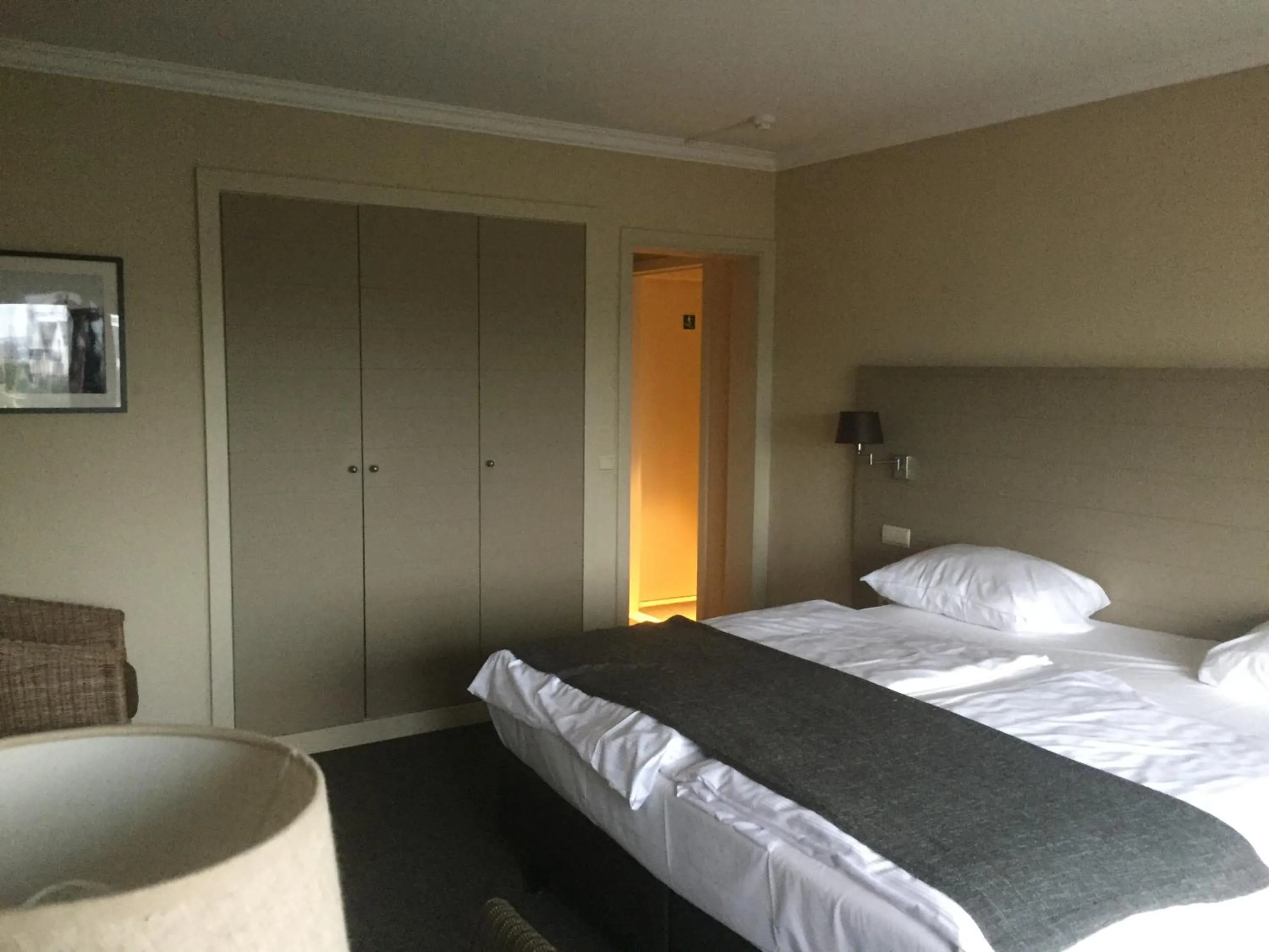 Large Double Room in Hotel Atlas