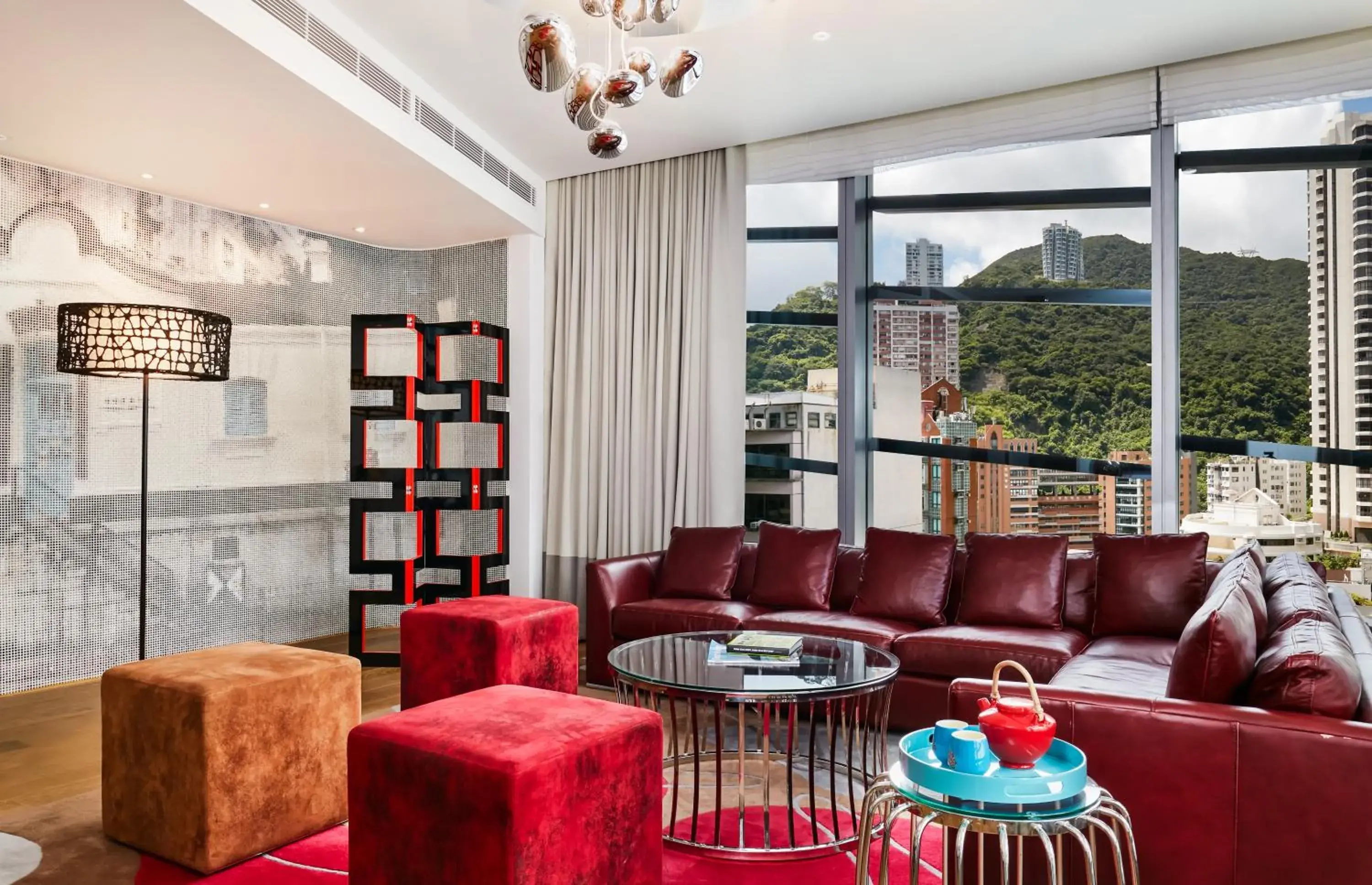 Mountain view in Hotel Indigo Hong Kong Island by IHG Mountain view in Hotel Indigo Hong Kong Island by IHG