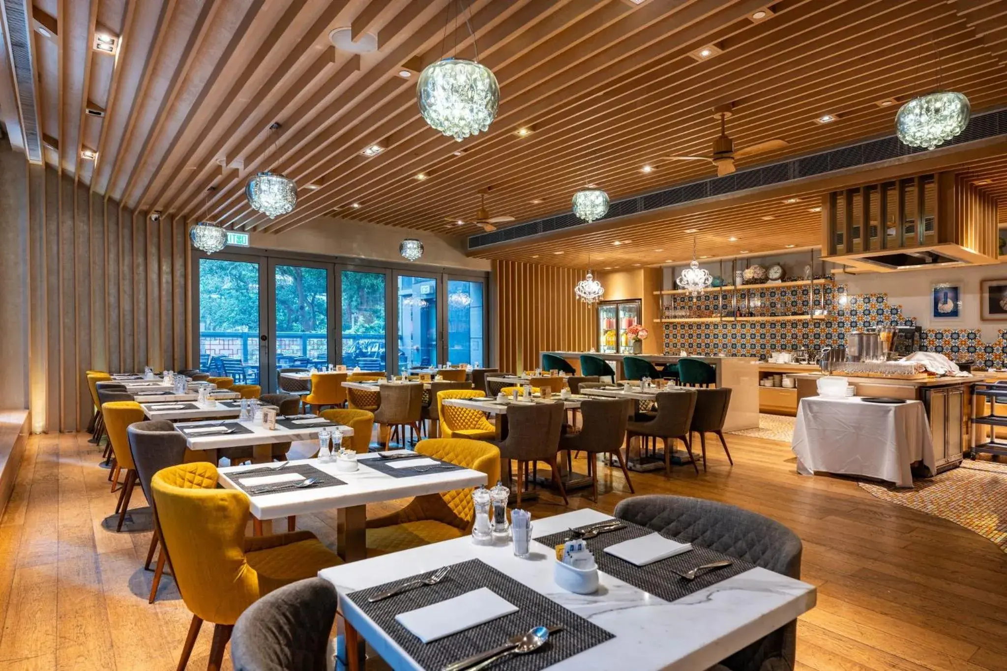 Restaurant/places to eat in Hotel Indigo Hong Kong Island by IHG Restaurant/places to eat in Hotel Indigo Hong Kong Island by IHG