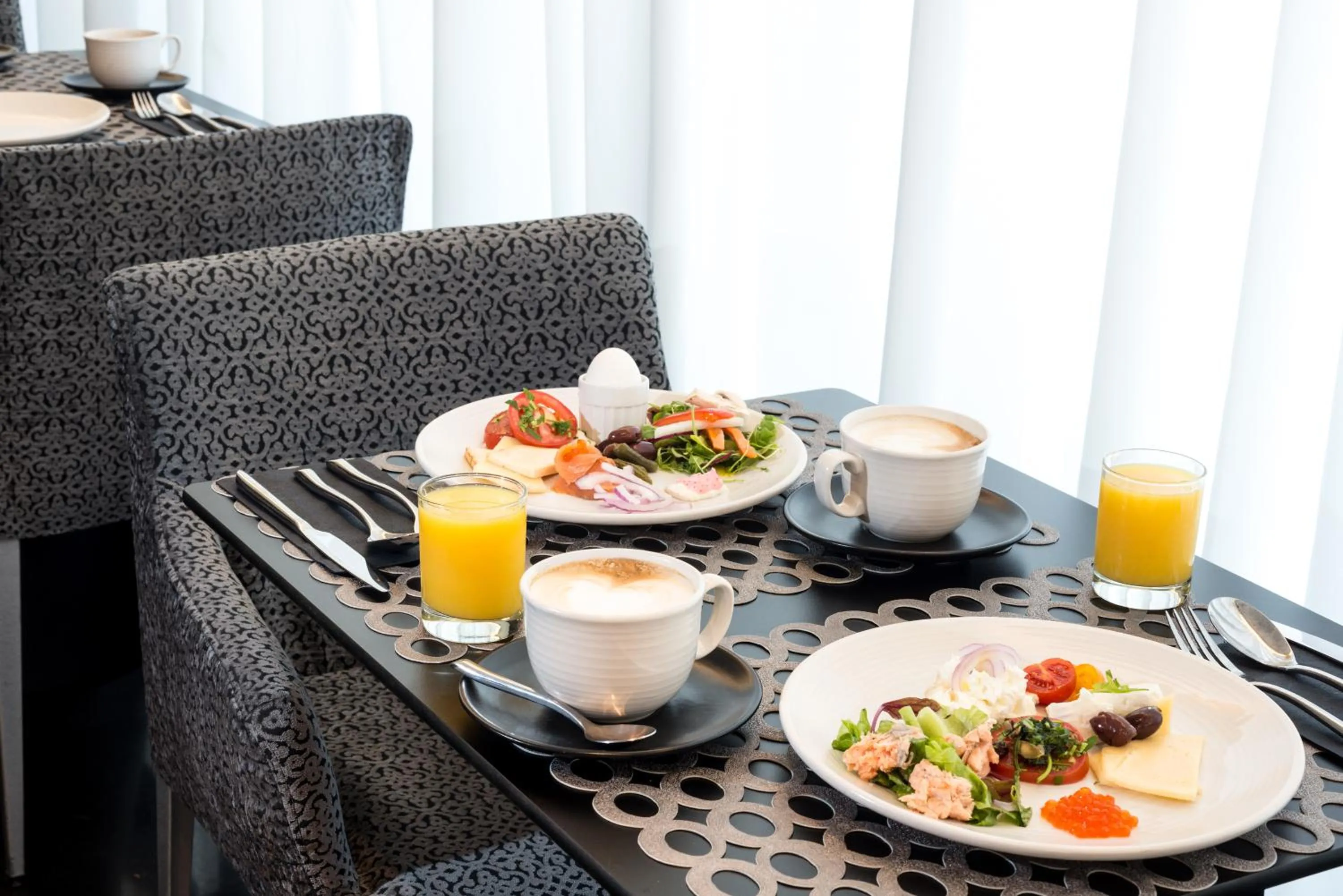 Restaurant/places to eat in Leonardo Boutique Hotel Tel Aviv