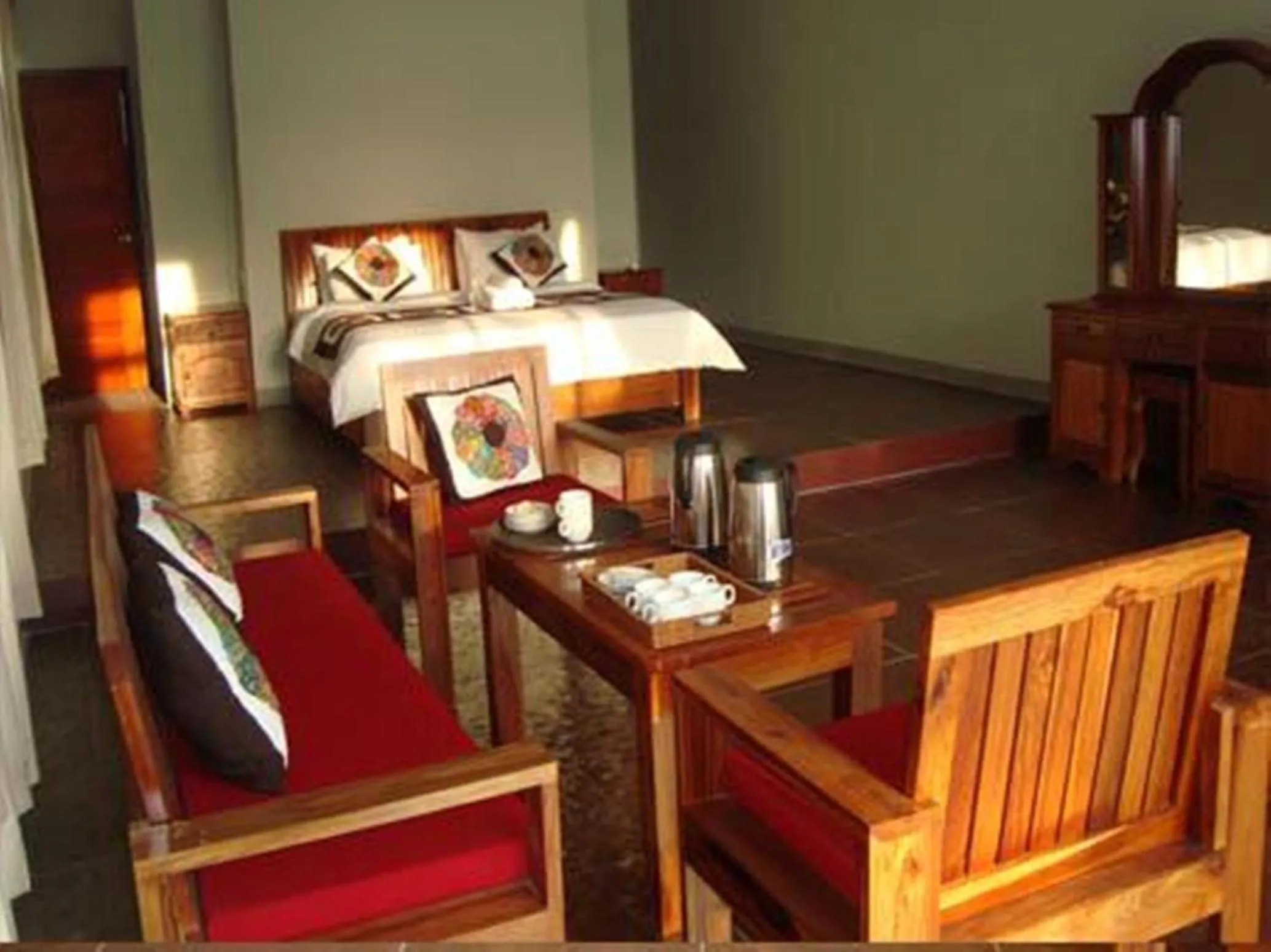 Bedroom, Bed in Memoria Palace & Resort