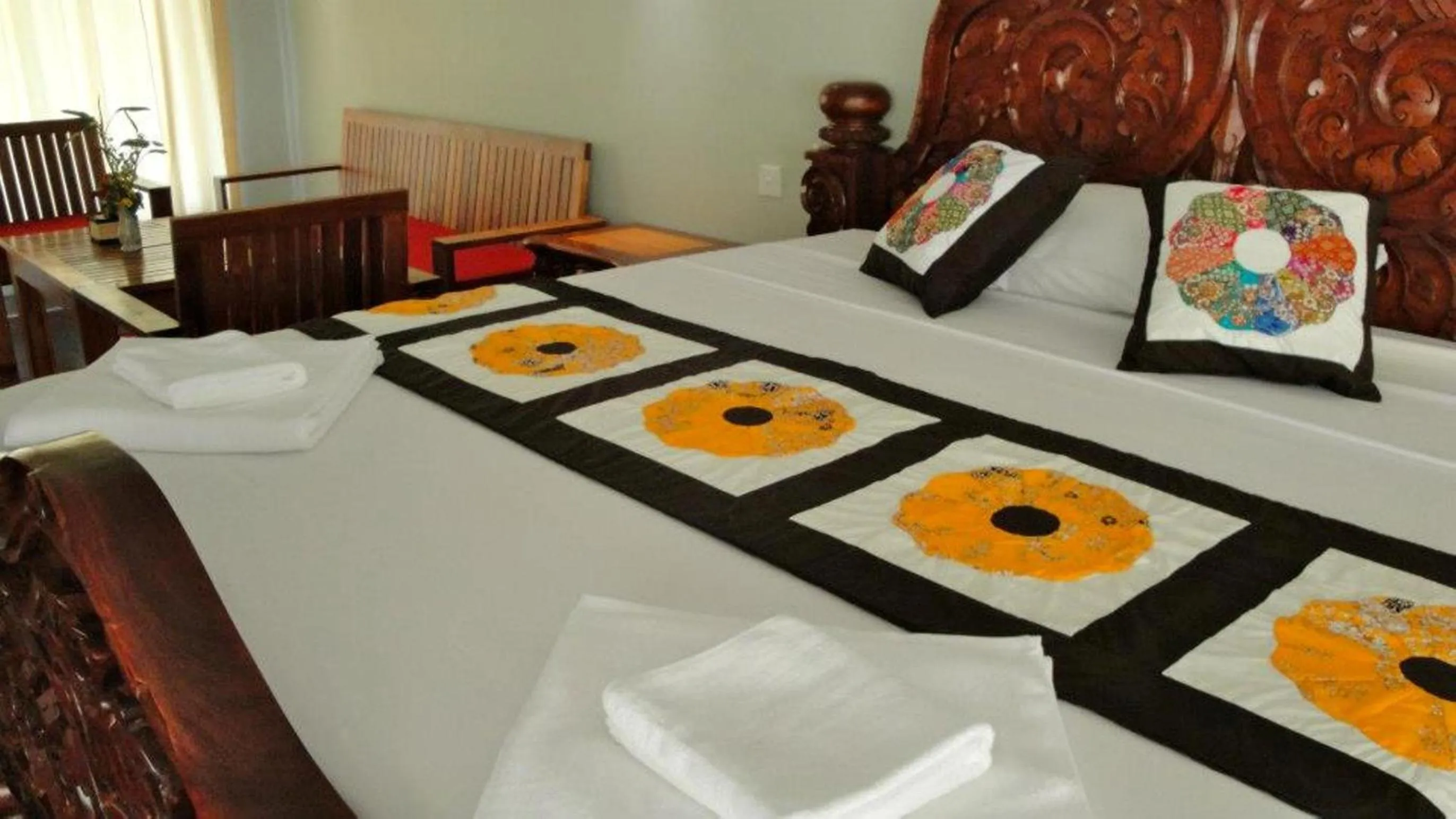 Bed in Memoria Palace & Resort