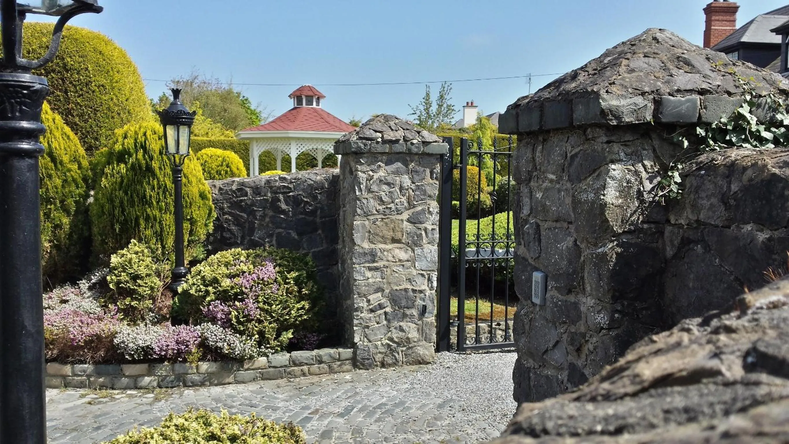 Facade/entrance in San Juan B&B