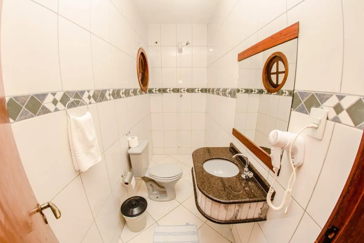 Bathroom in Pousada Cristalmar