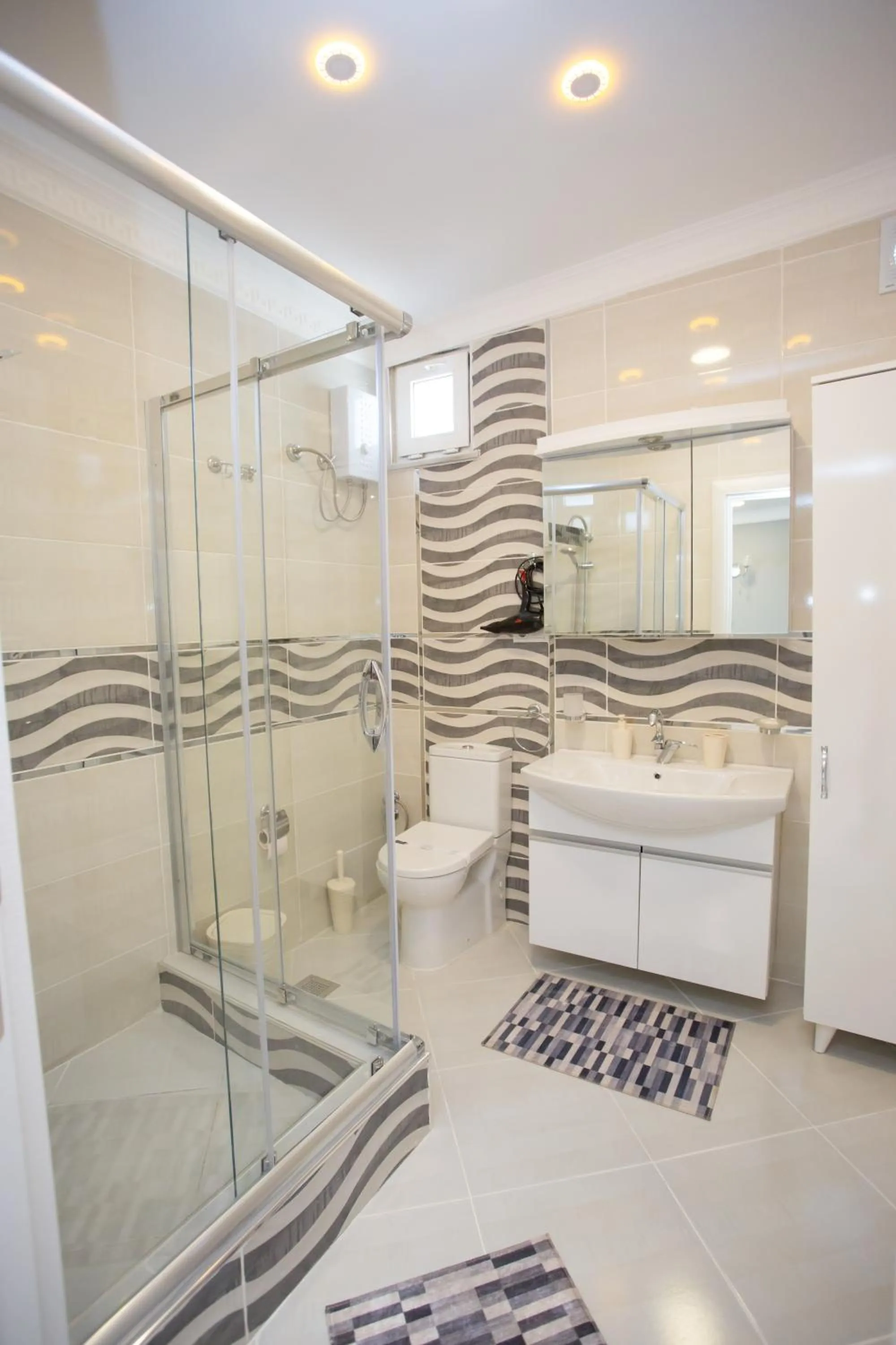 Shower in Little Palace Blue Apartment