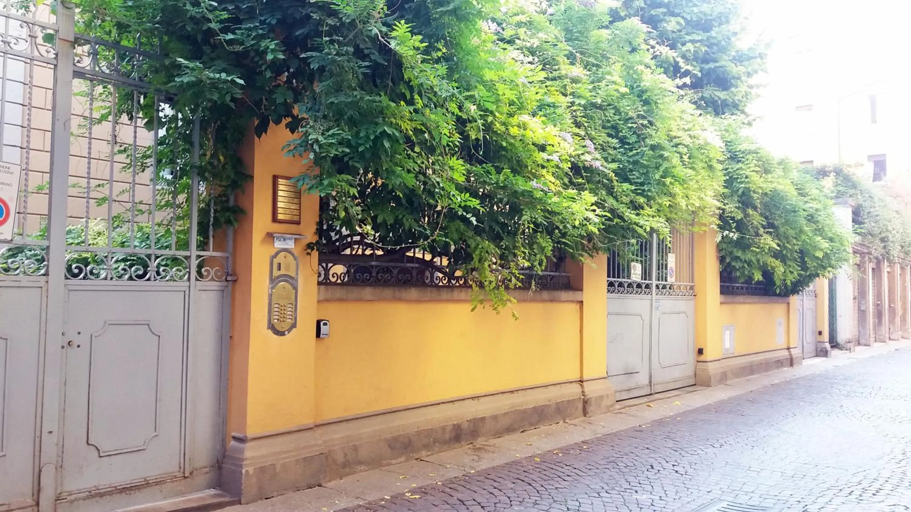 Facade/entrance in Tilia