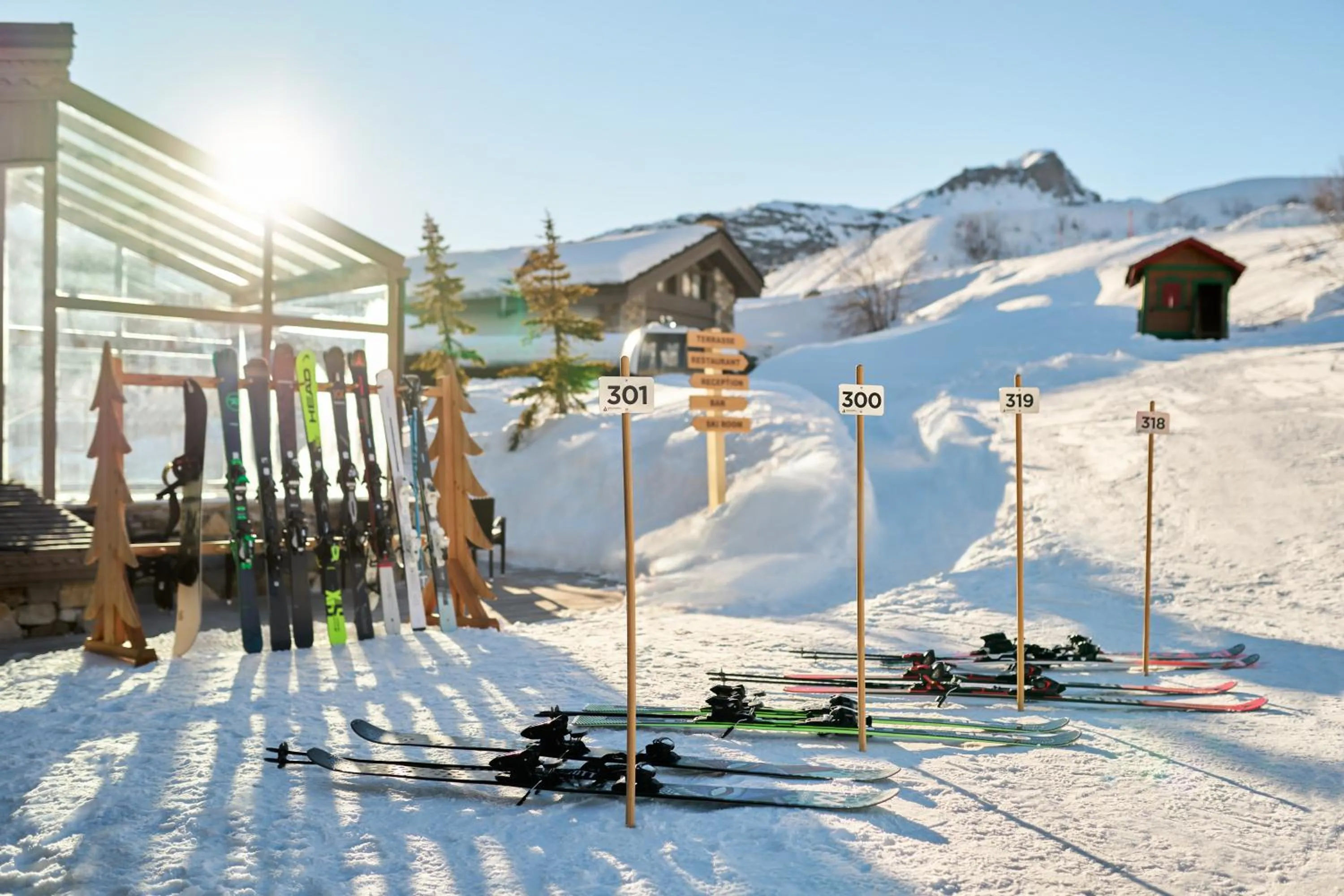 Skiing in Hotel Annapurna