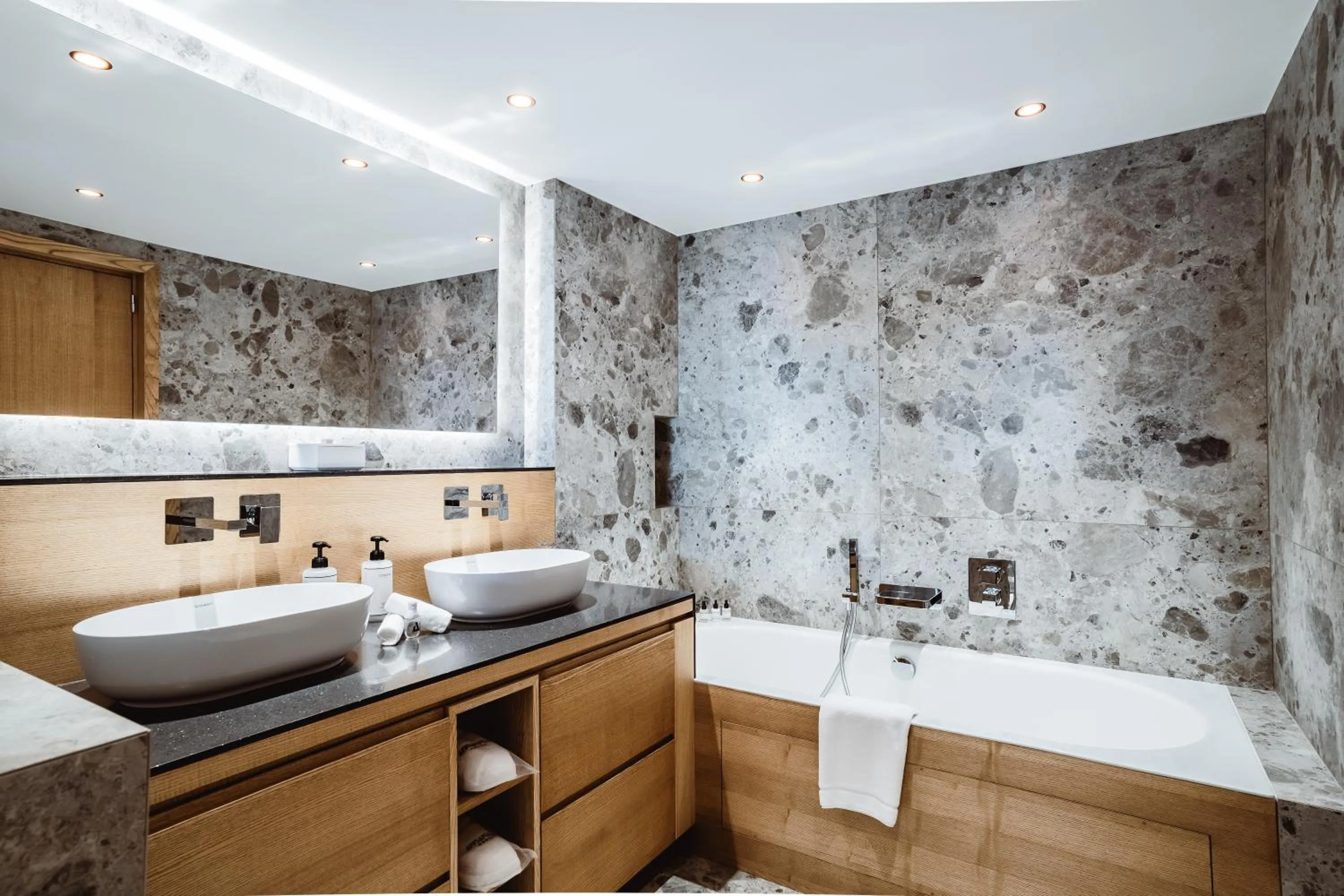 Bathroom in Hotel Annapurna