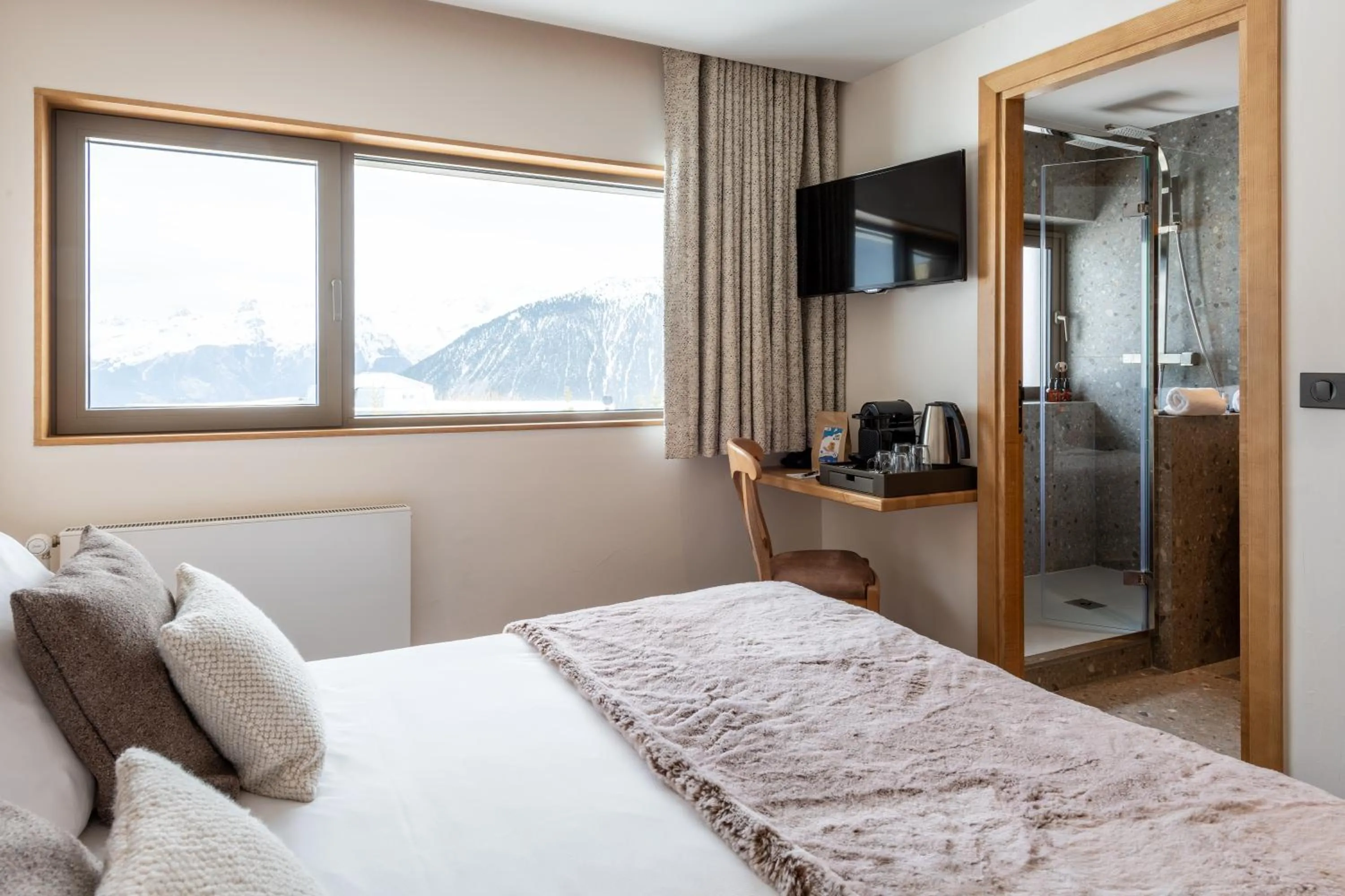 Bedroom, Bed in Hotel Annapurna