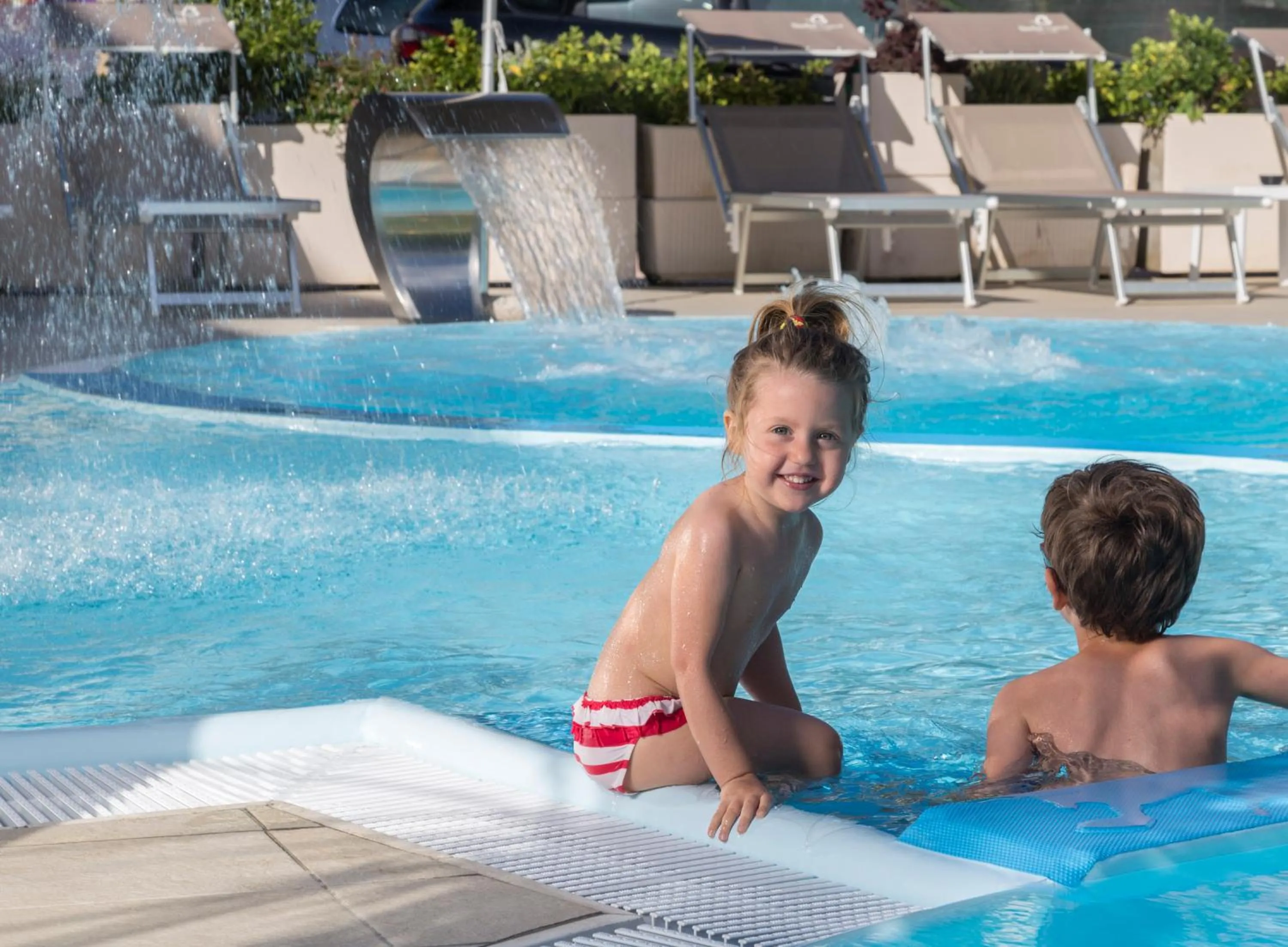 Swimming pool in Hotel Bella Igea