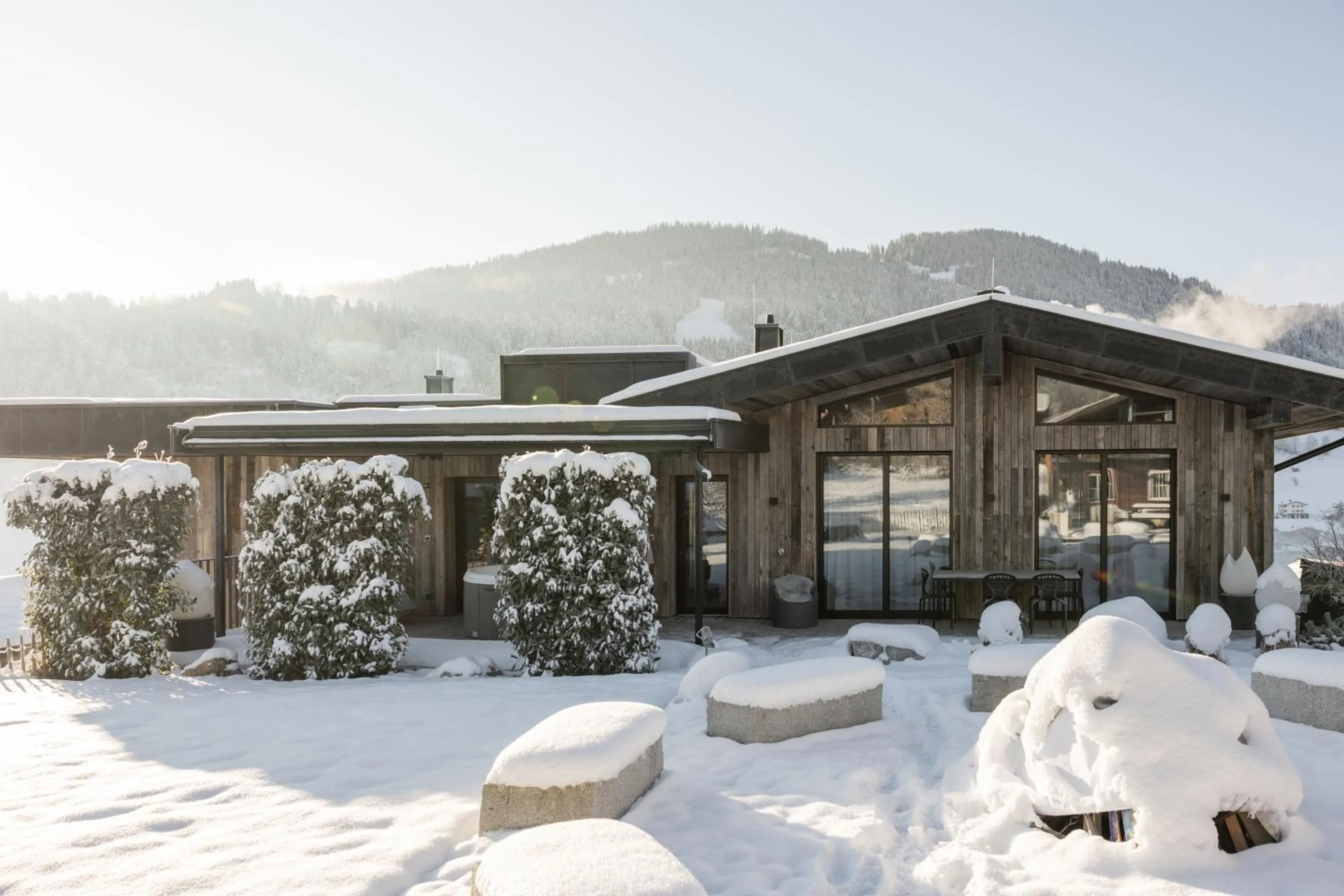 Balcony/Terrace in GOING TRIPLE A apartments WEST