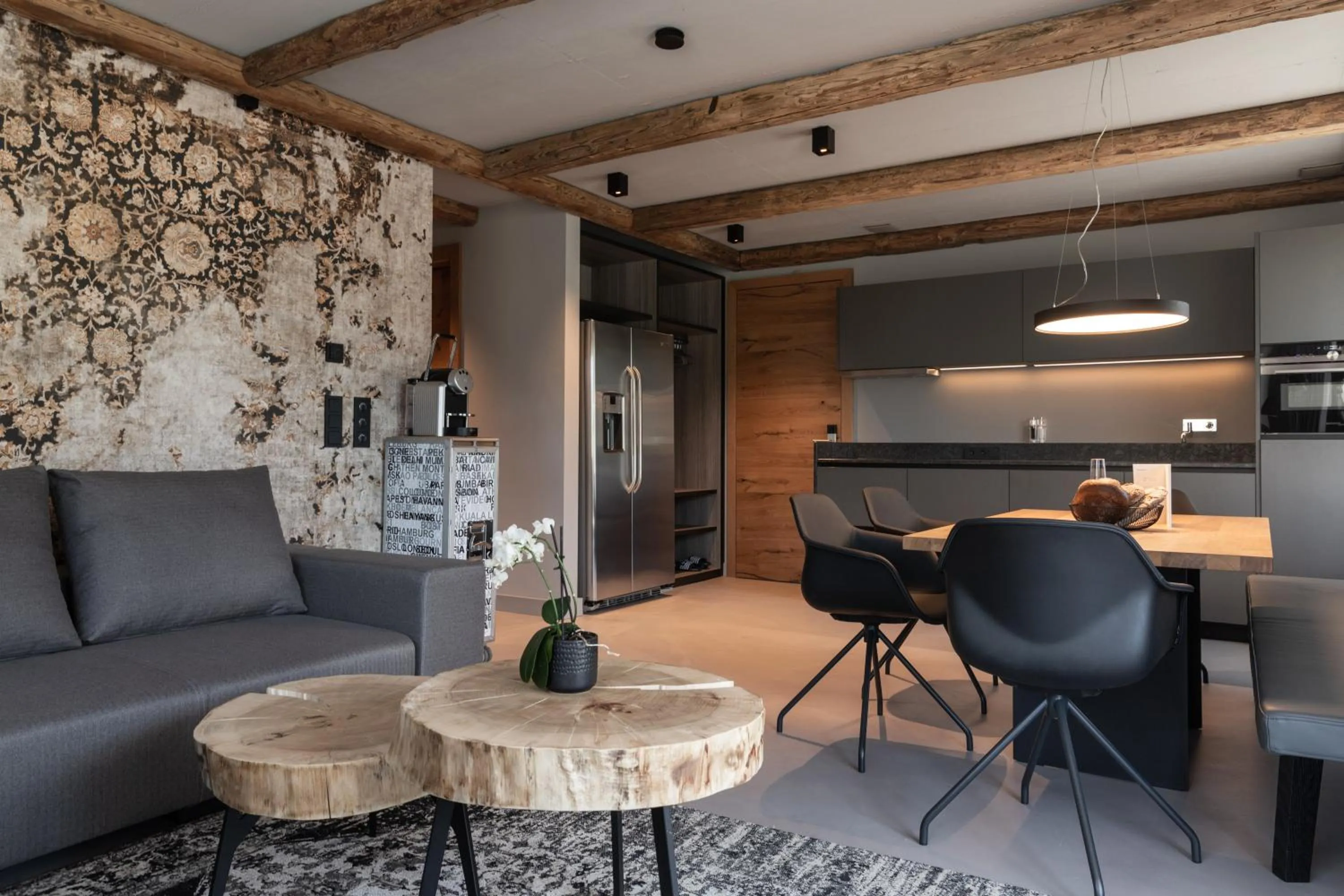 TV and multimedia in GOING TRIPLE A apartments WEST