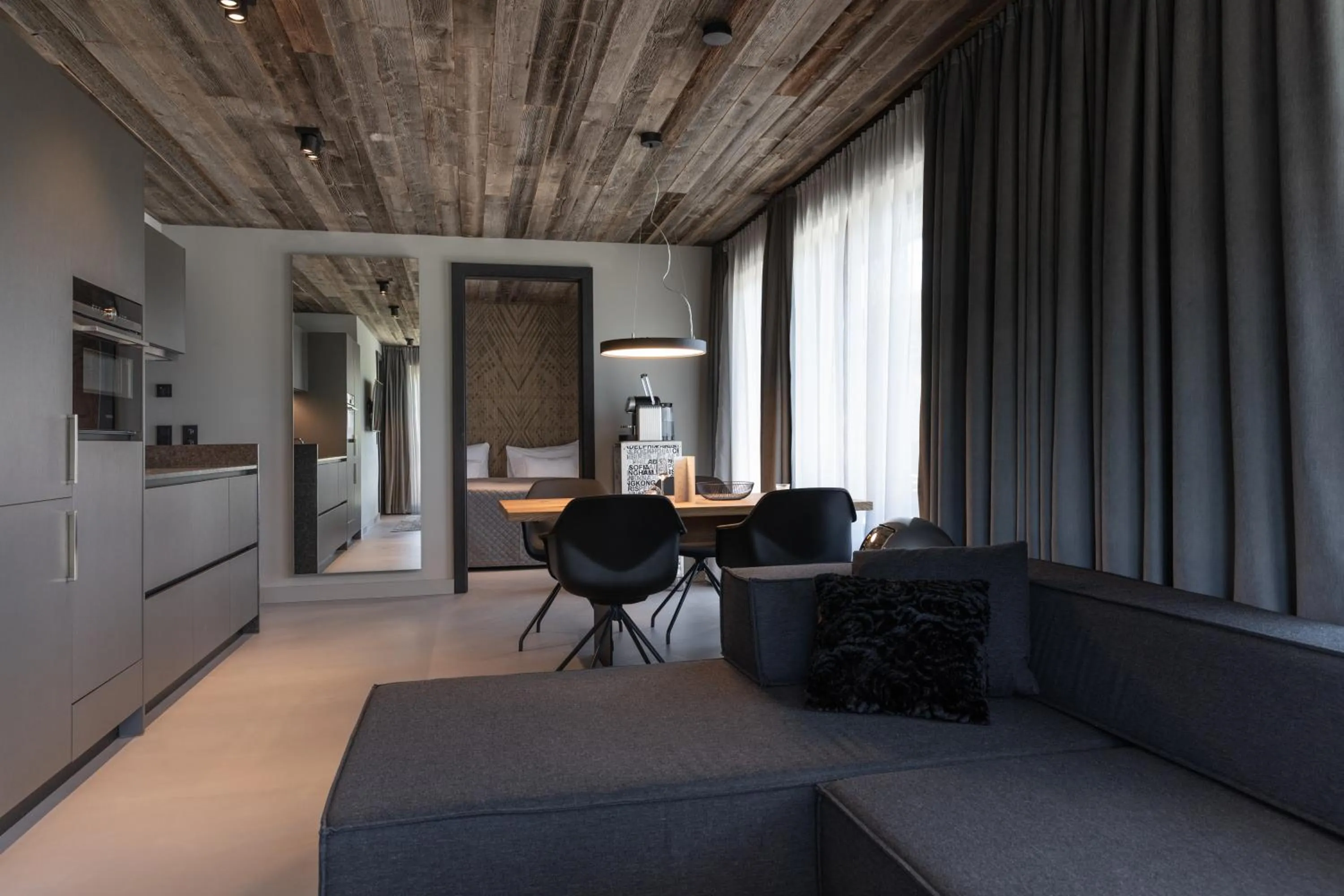 Living room in GOING TRIPLE A apartments WEST