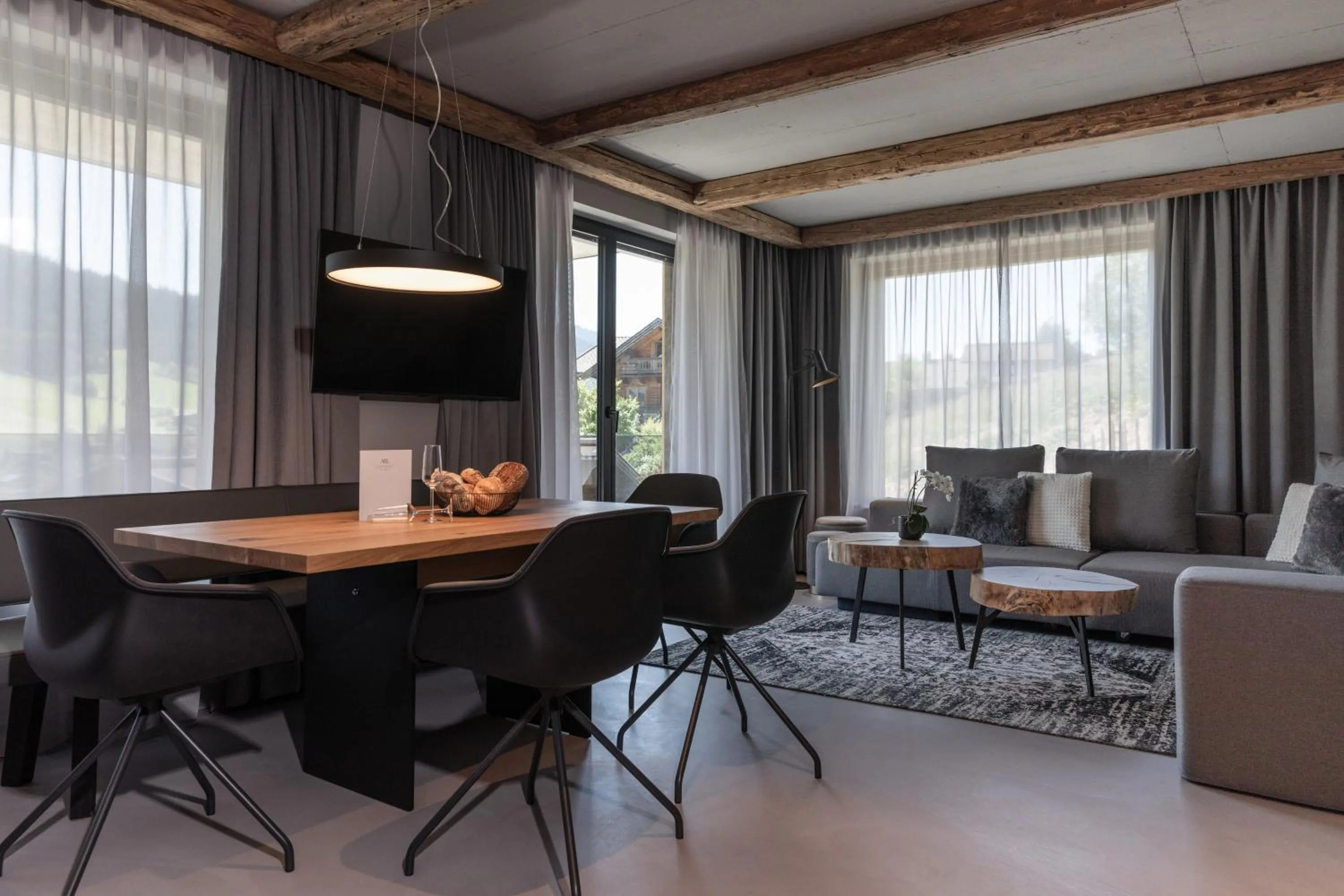 TV and multimedia in GOING TRIPLE A apartments WEST