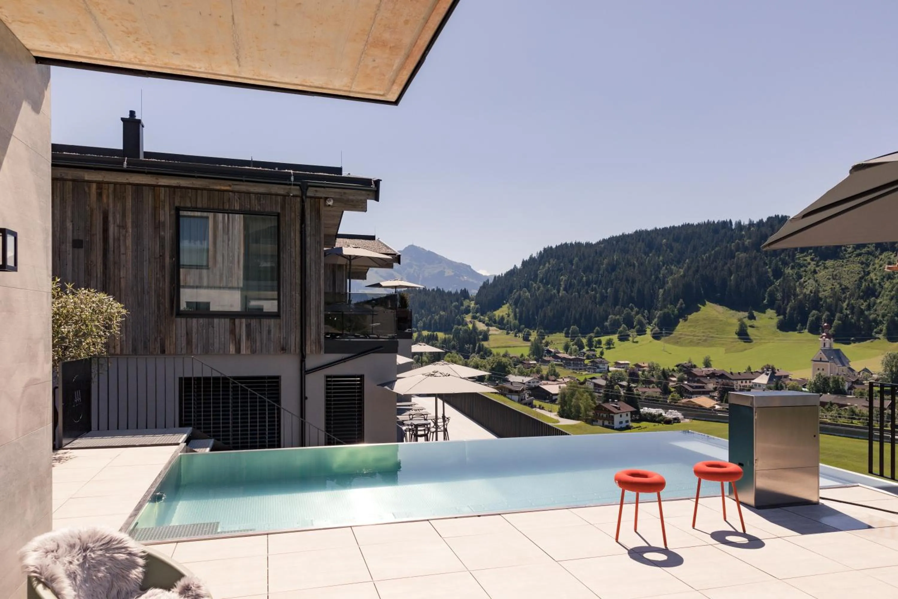 Balcony/Terrace in GOING TRIPLE A apartments WEST