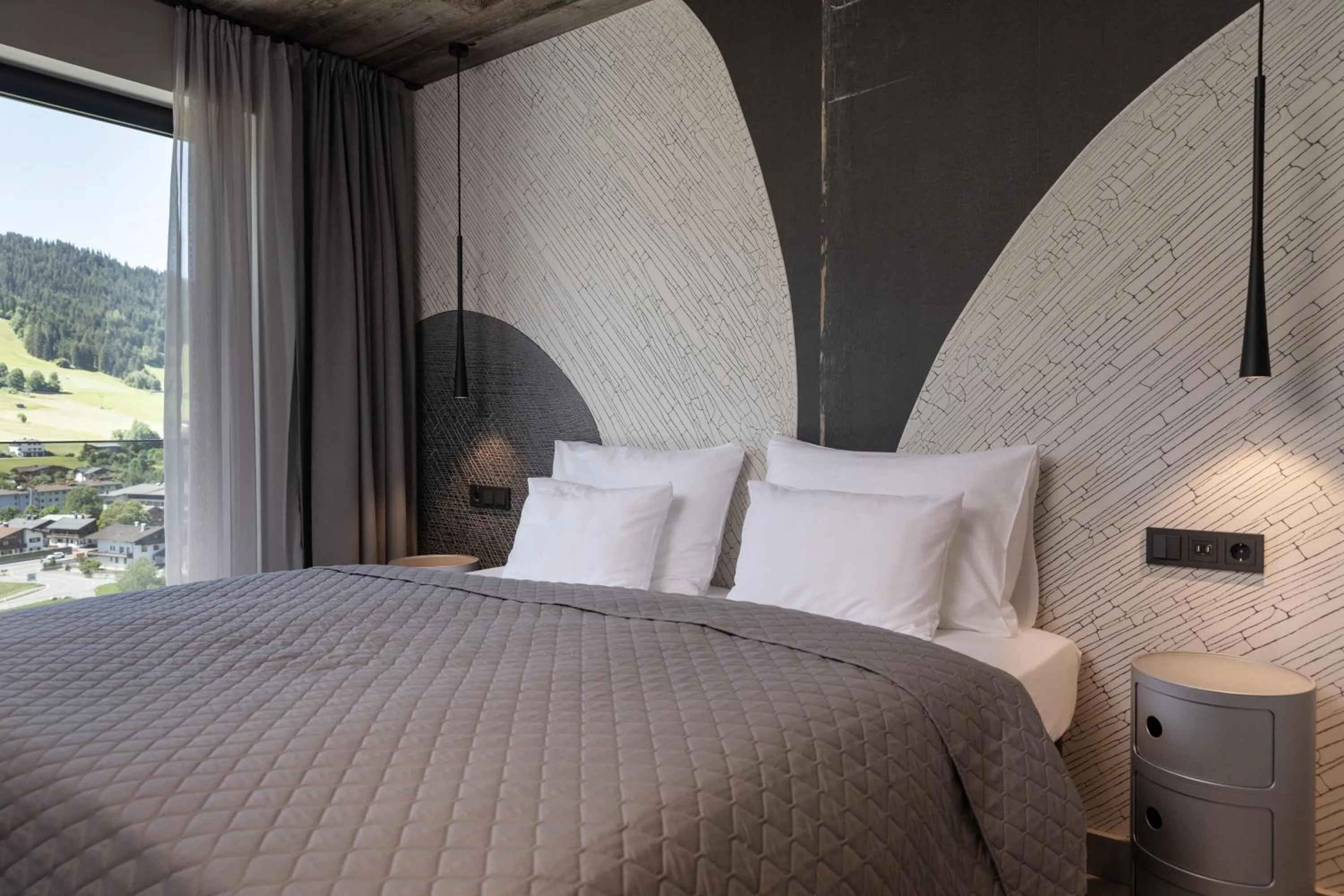 Bedroom, Bed in GOING TRIPLE A apartments WEST