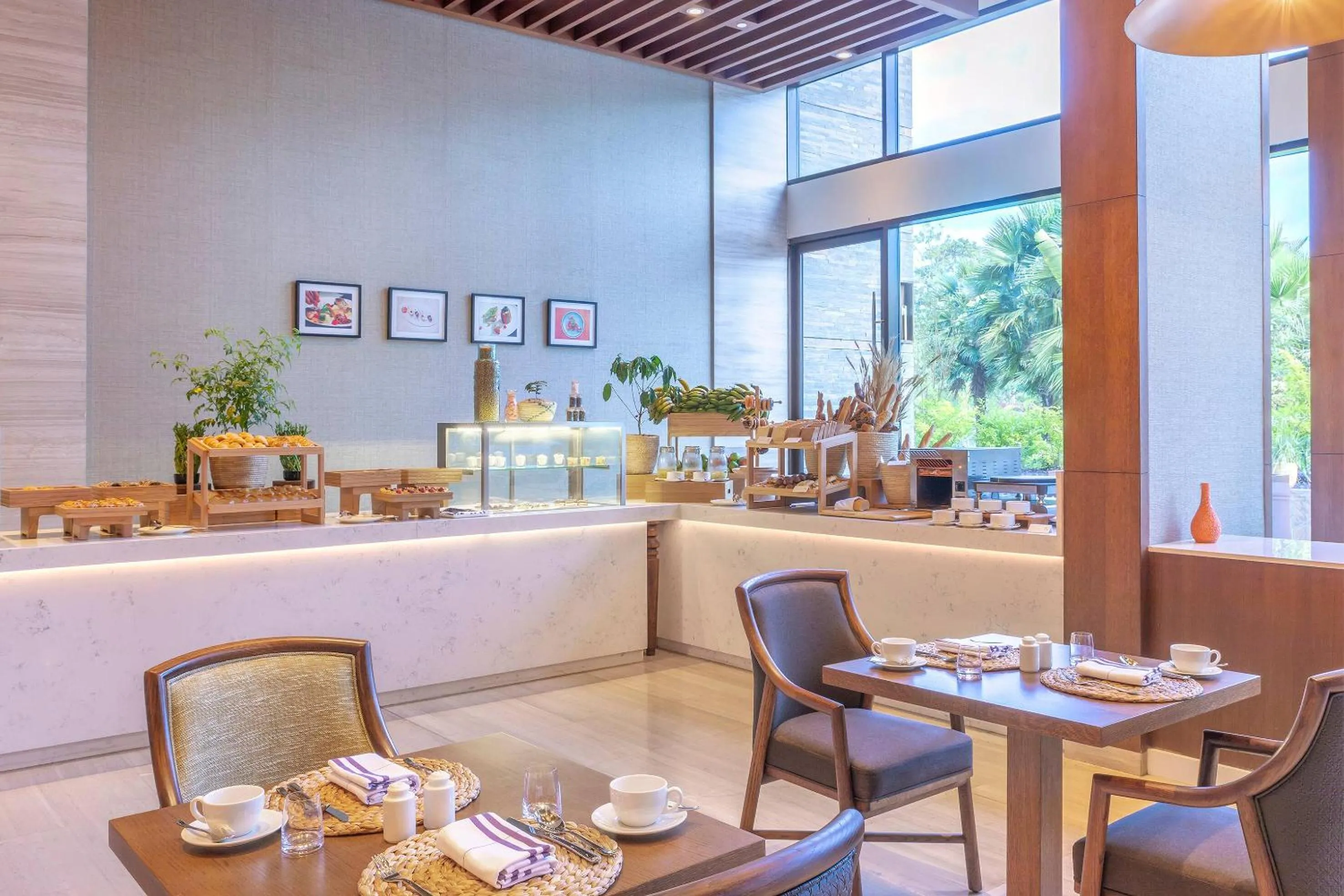 Restaurant/places to eat in Gran Meliá Arusha