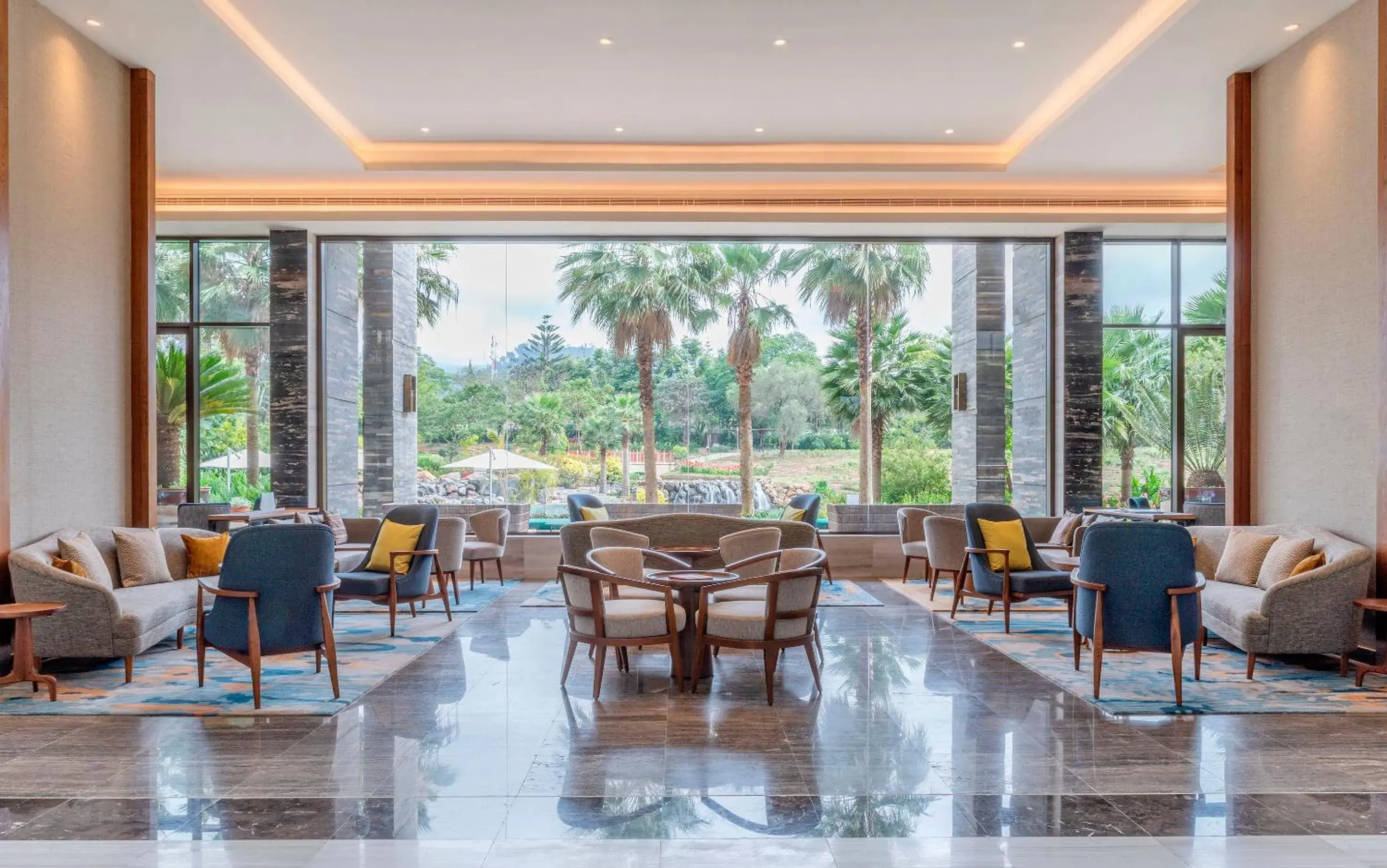 Facade/entrance in Gran Melia Arusha Facade/entrance in Gran Melia Arusha