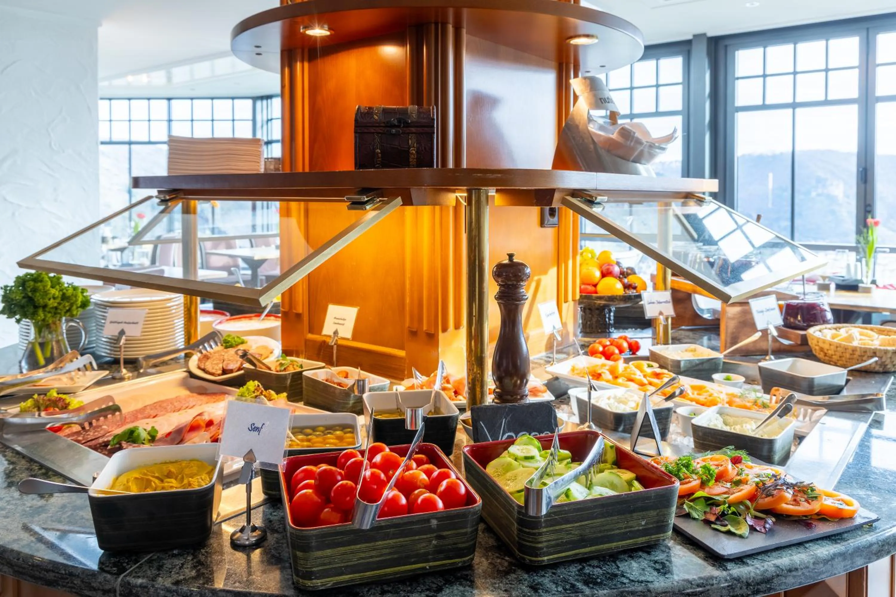 Breakfast in Hotel Schloss Rheinfels