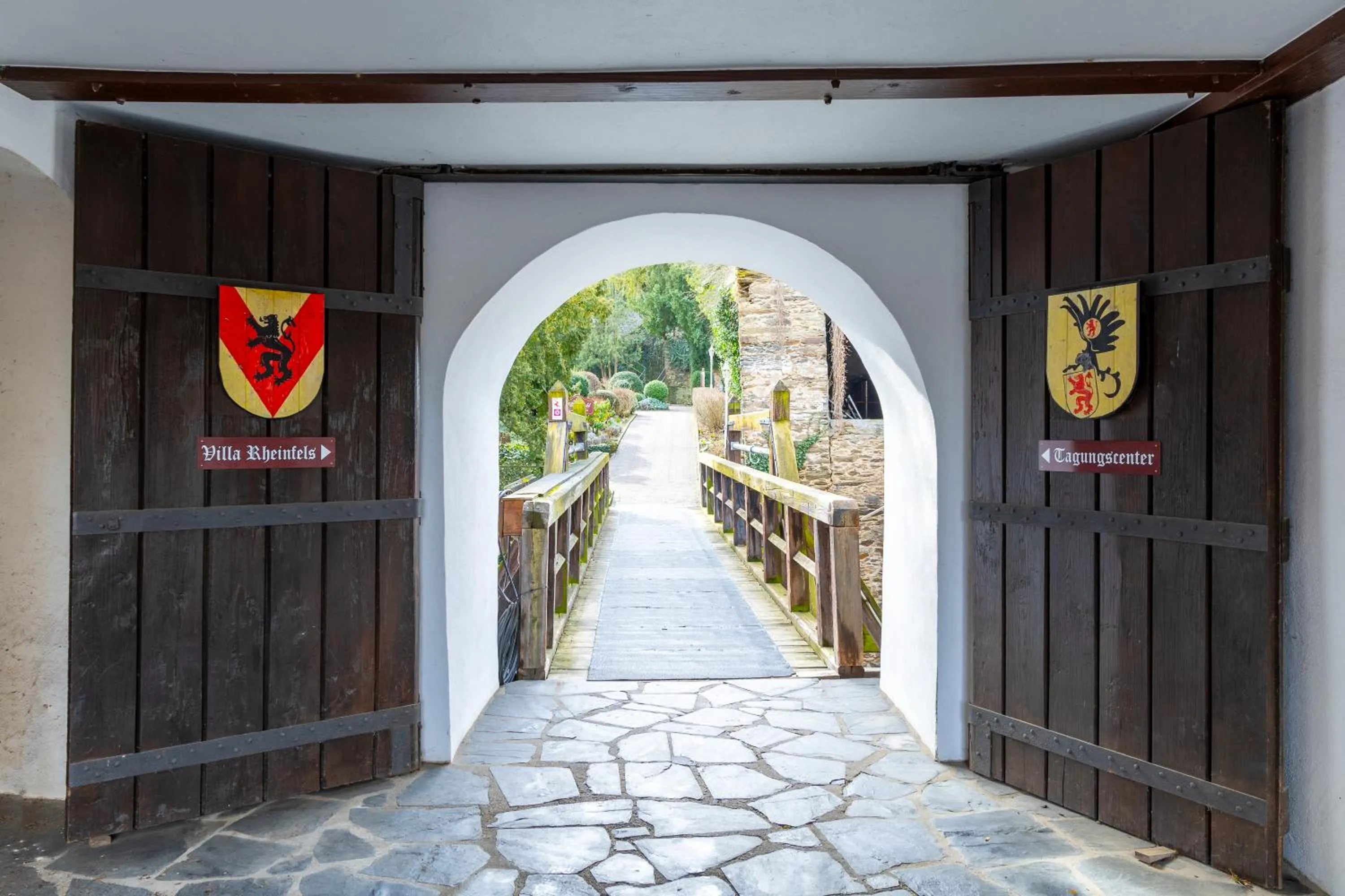 Property building in Hotel Schloss Rheinfels