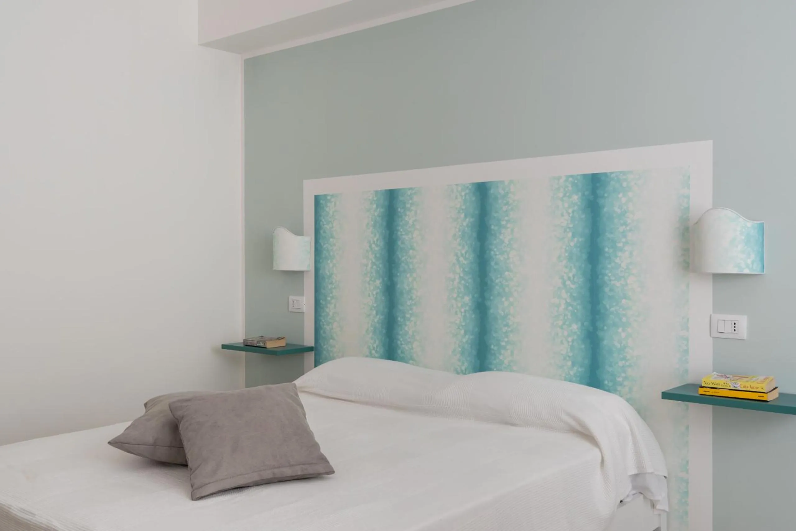 Bedroom, Bed in Wonderful Italy Suites