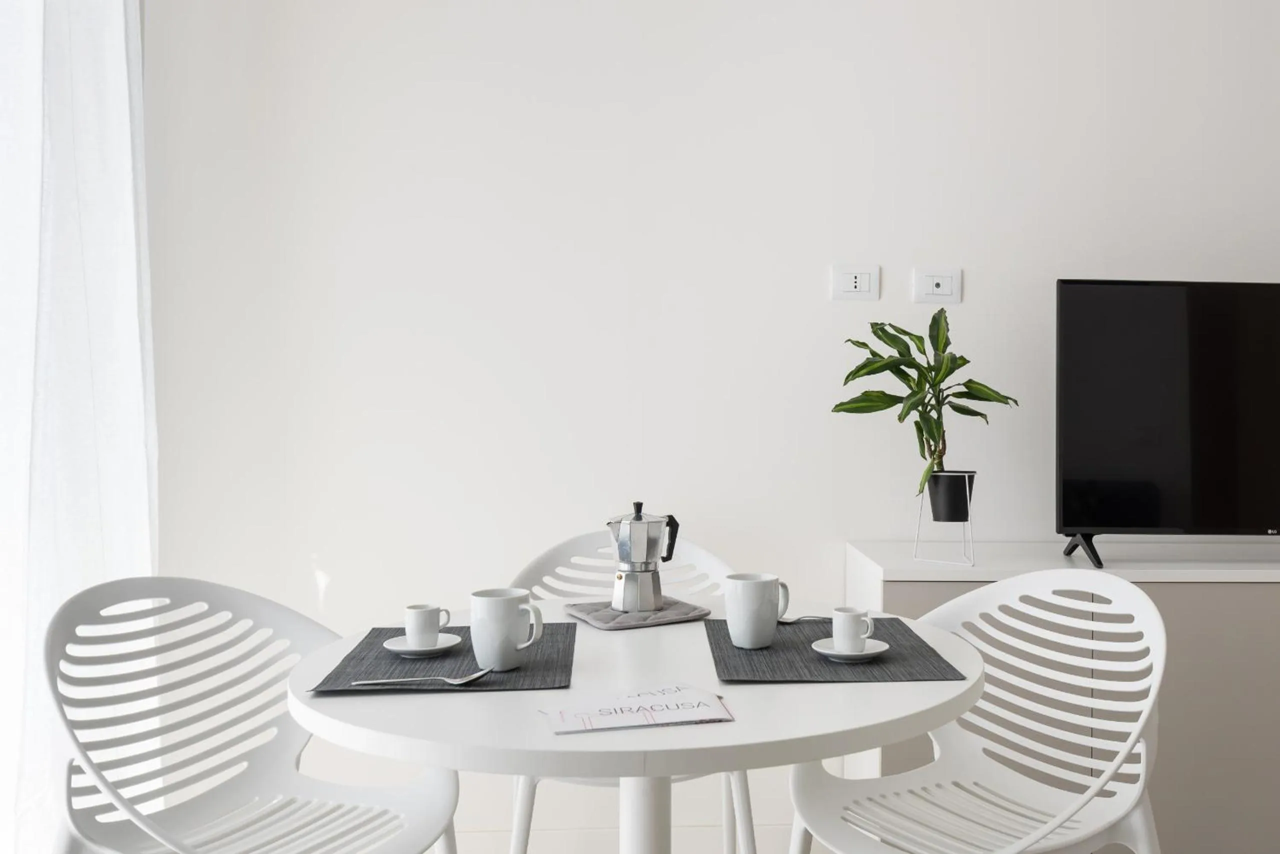Dining area in Wonderful Italy Suites