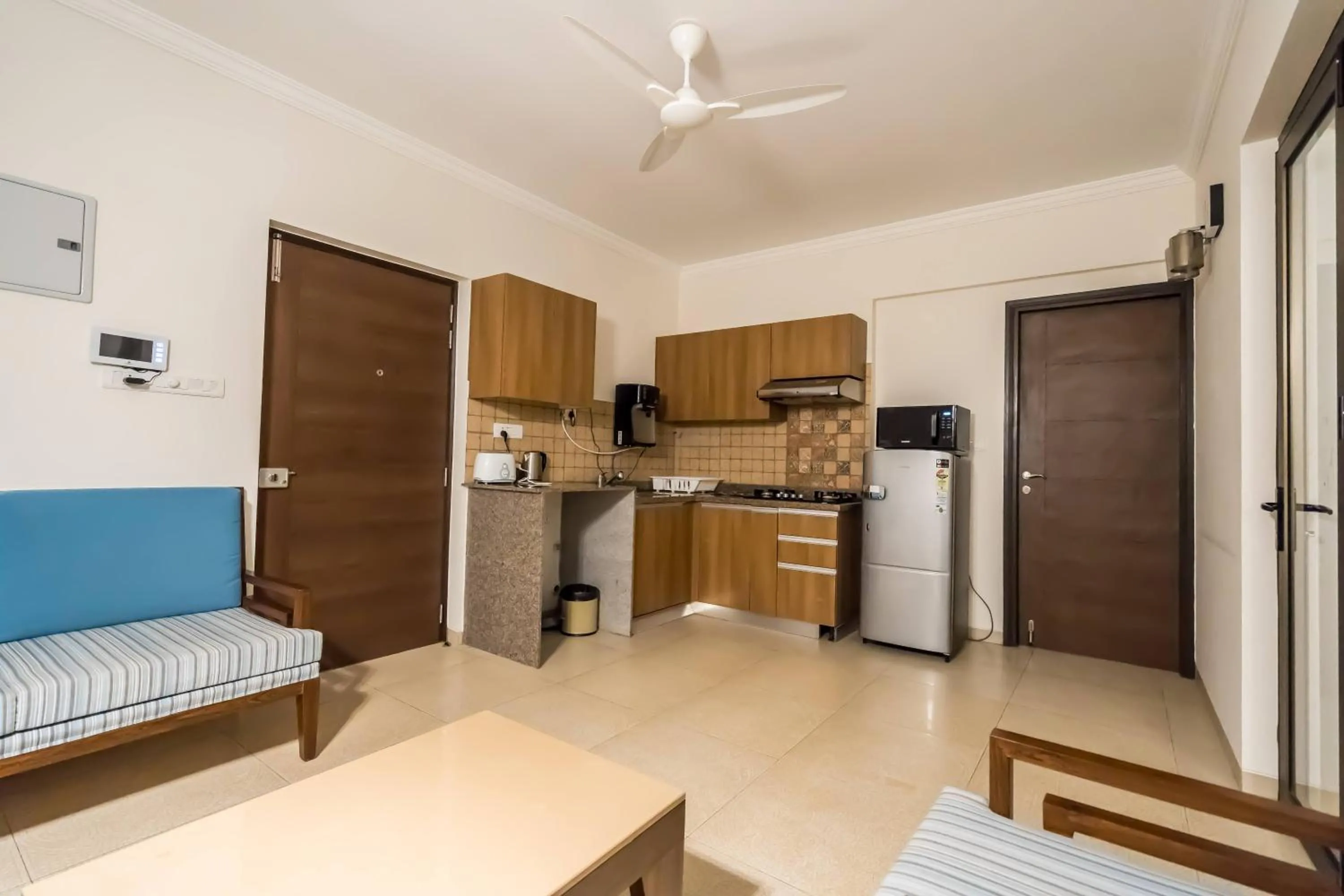 Kitchen or kitchenette in Casa Legend Suites Candolim Goa