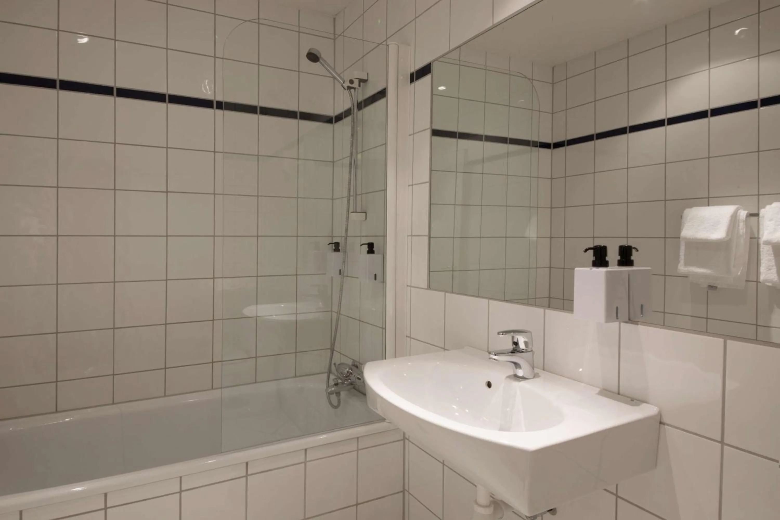 Bedroom in Scandic Victoria Oslo