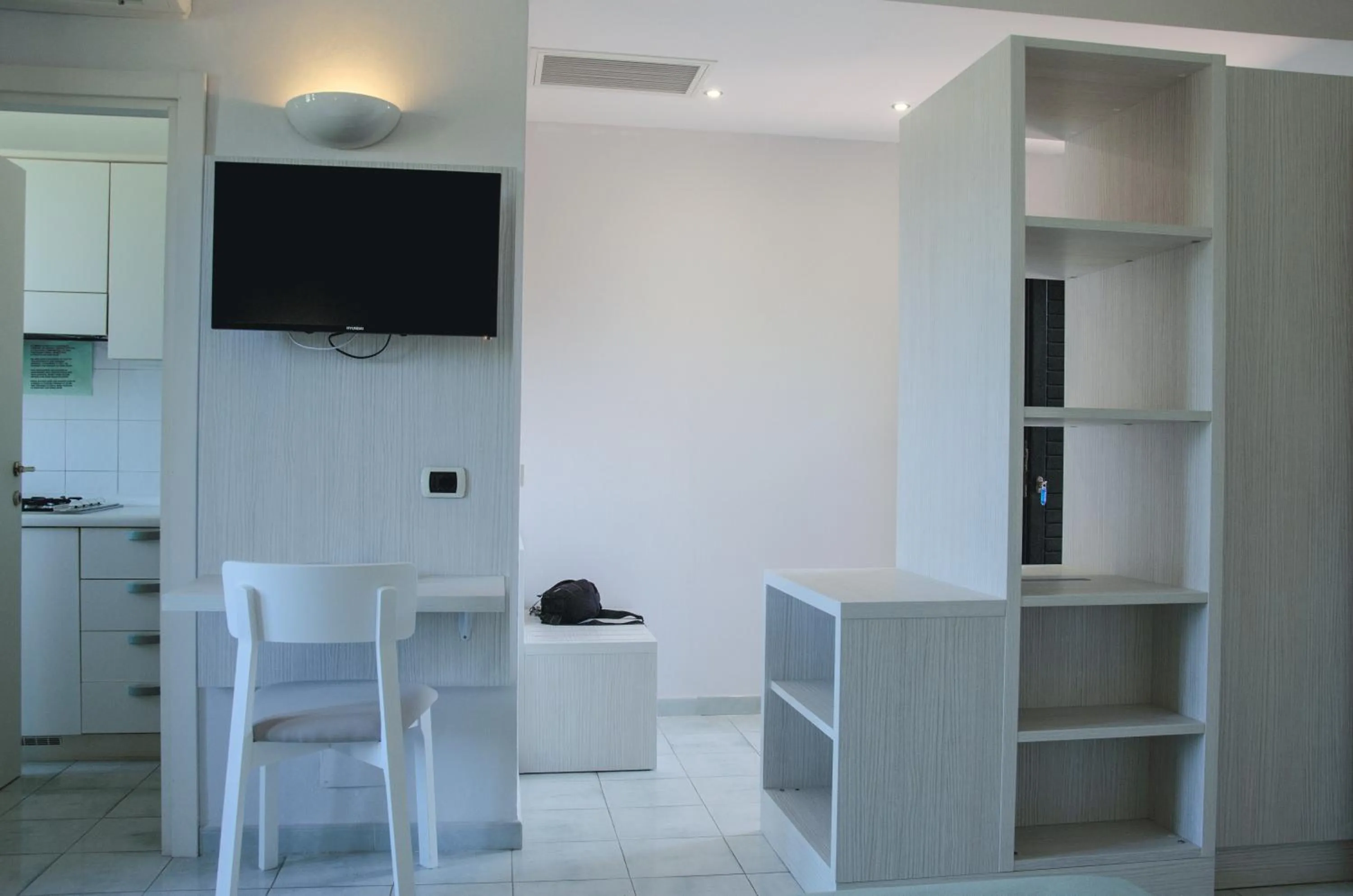 TV and multimedia in Hotel Residence Villa San Giovanni