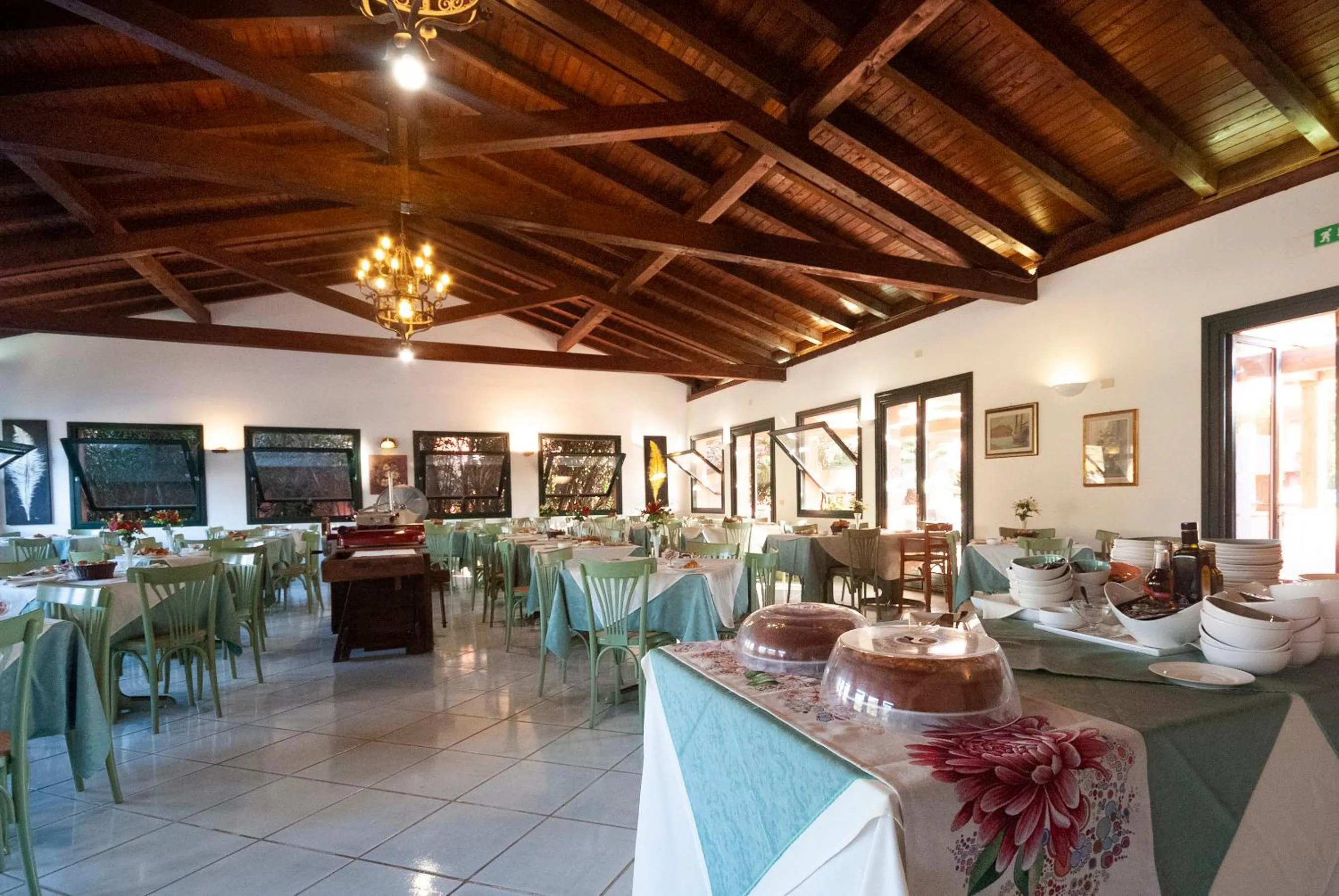 Restaurant/places to eat in Hotel Residence Villa San Giovanni