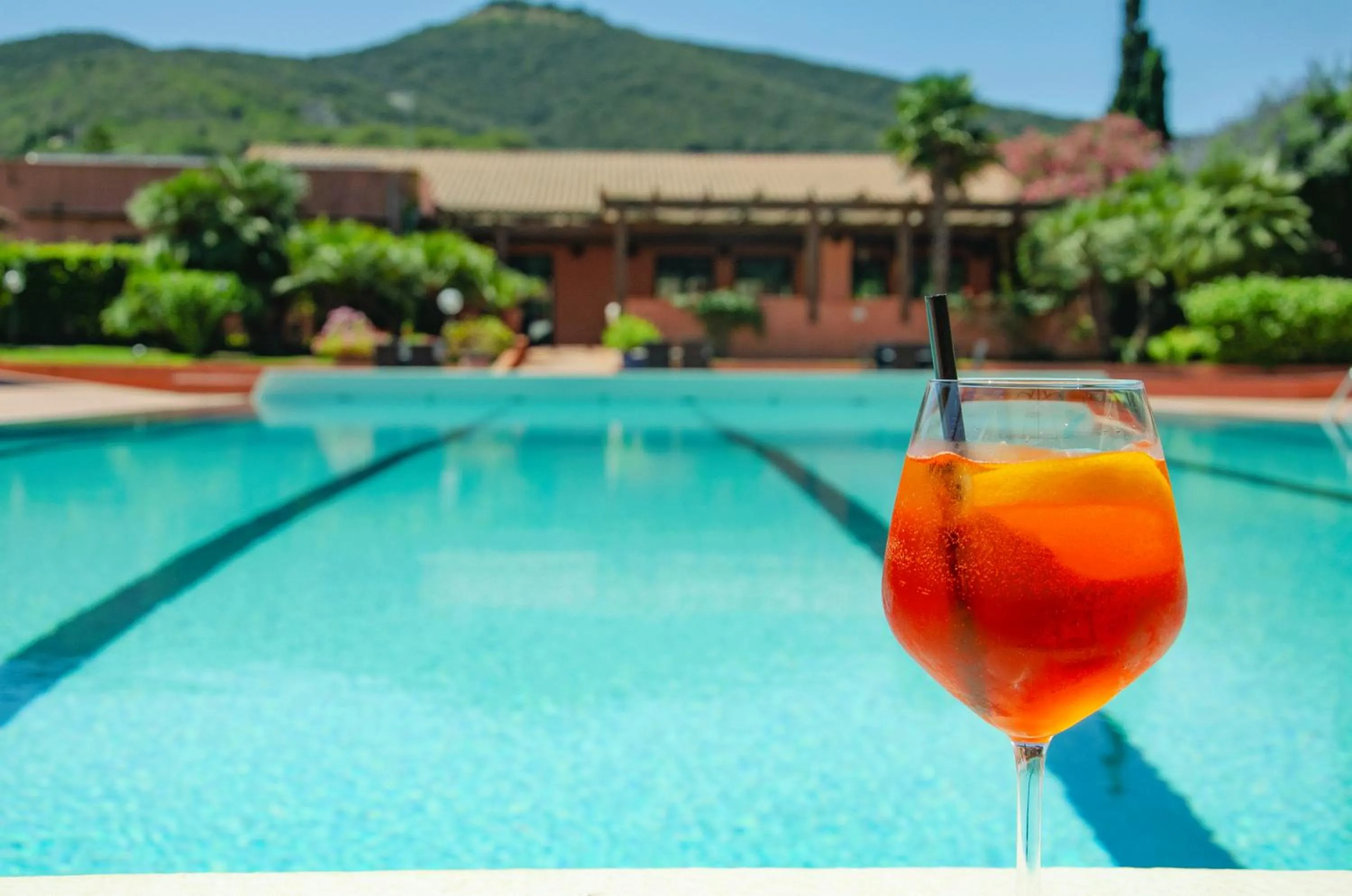 Pool view in Hotel Residence Villa San Giovanni