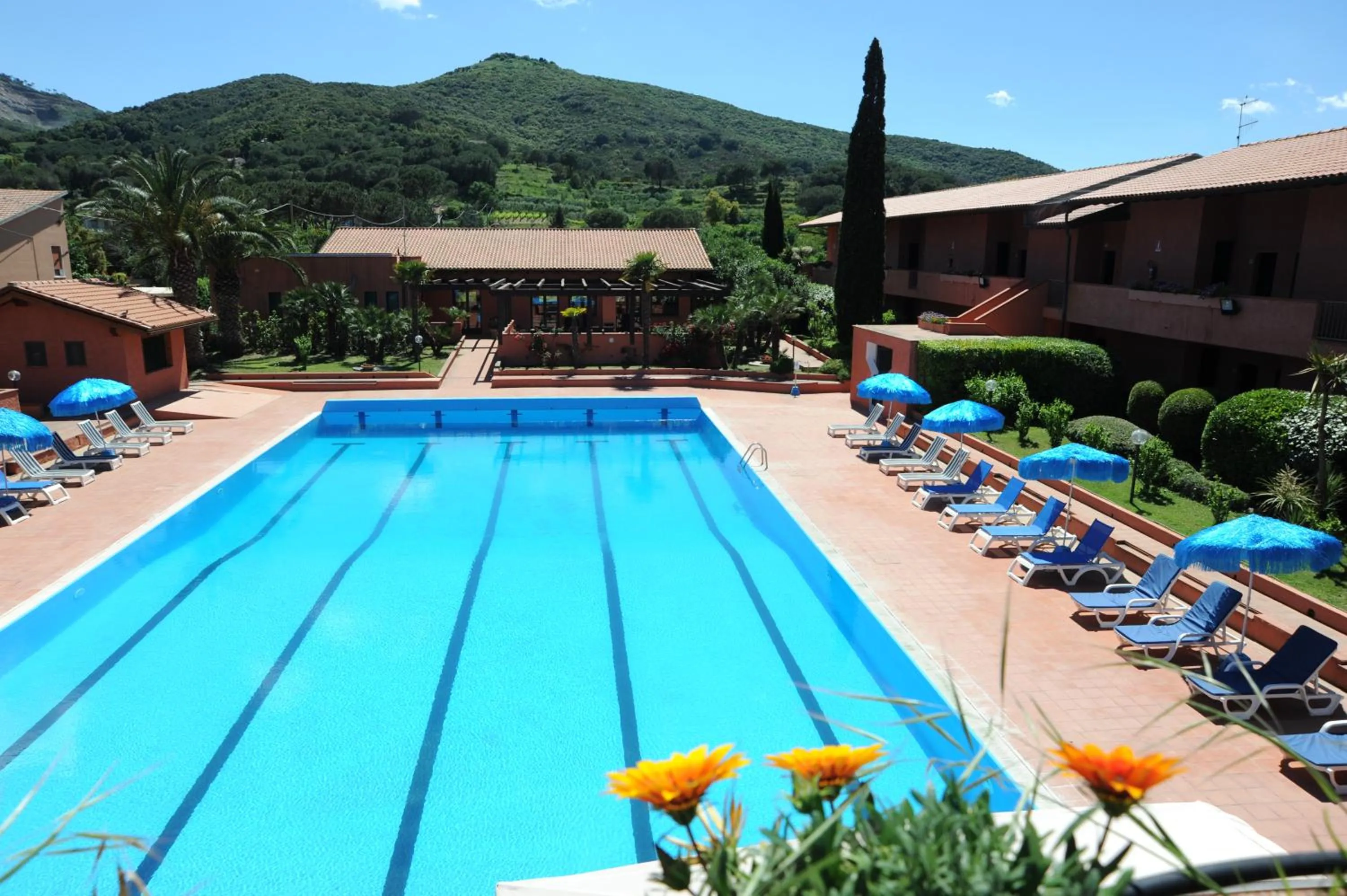 Swimming pool in Hotel Residence Villa San Giovanni