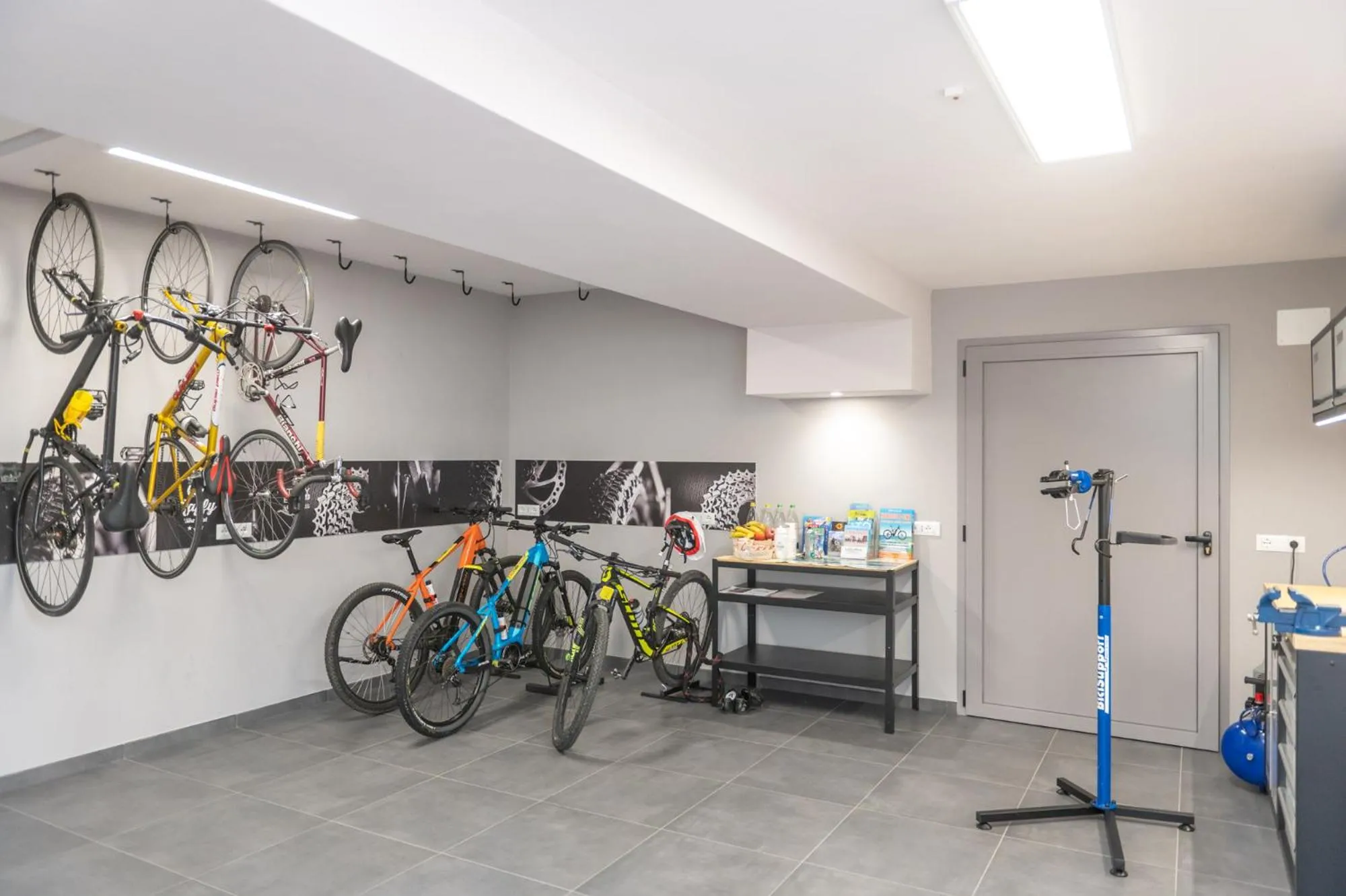 Cycling in Raffy Family & Bike Hotel