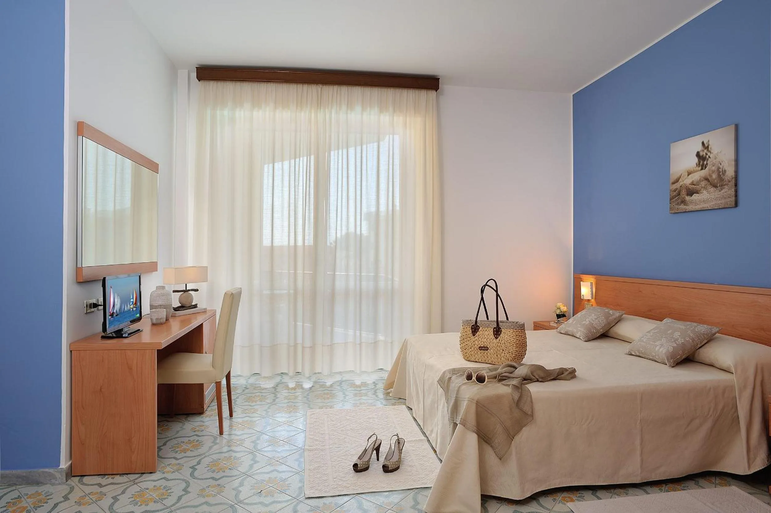 Bedroom, Bed in Raffy Family & Bike Hotel