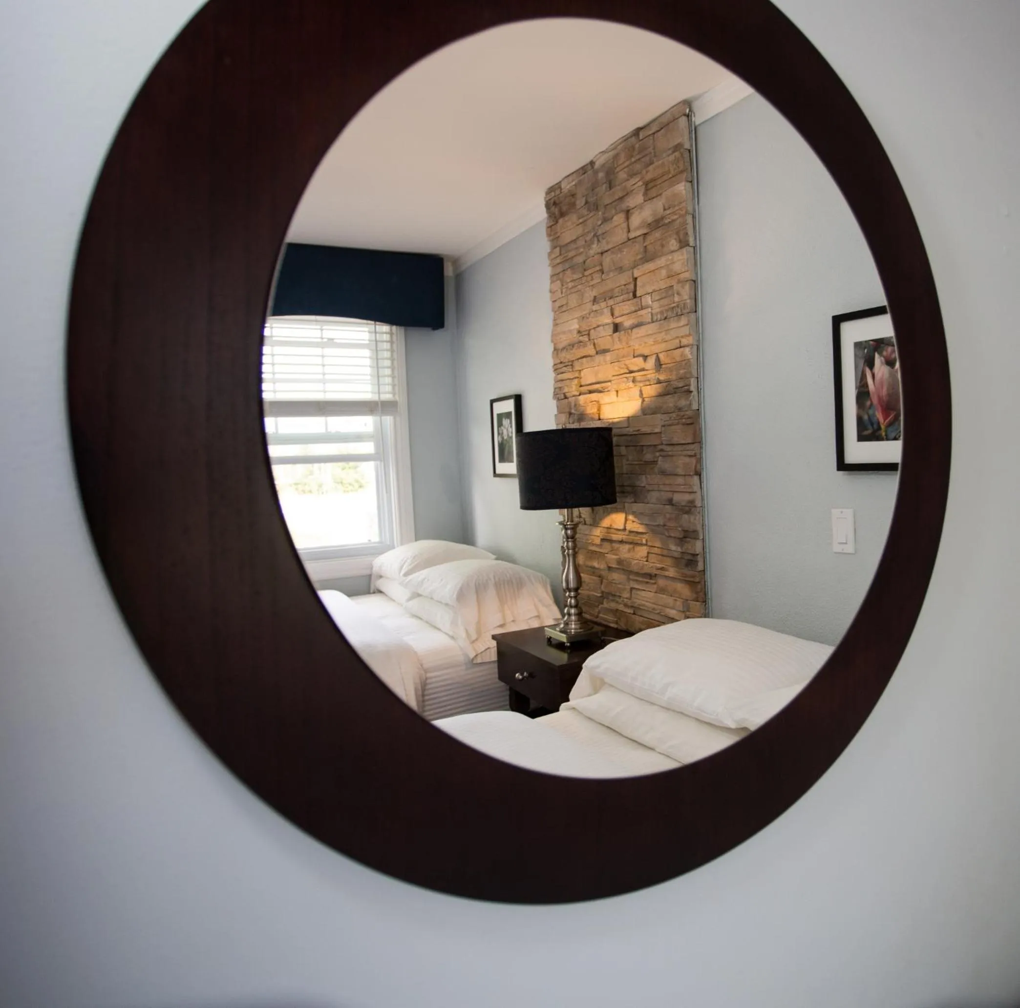 Decorative detail, Bed in Studiotel Bromont