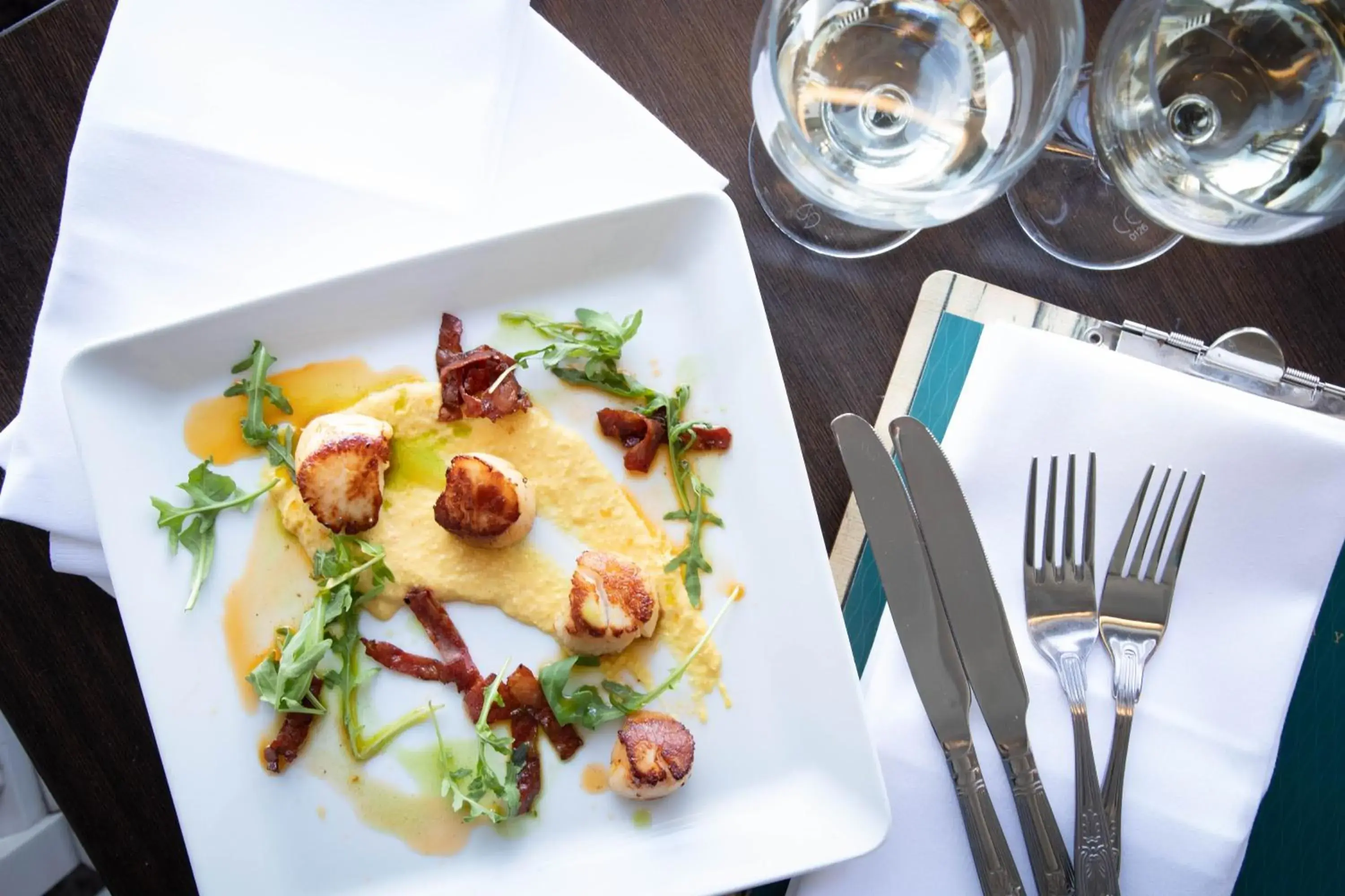 Food and drinks in Ship and Castle Hotel Food and drinks in Ship and Castle Hotel