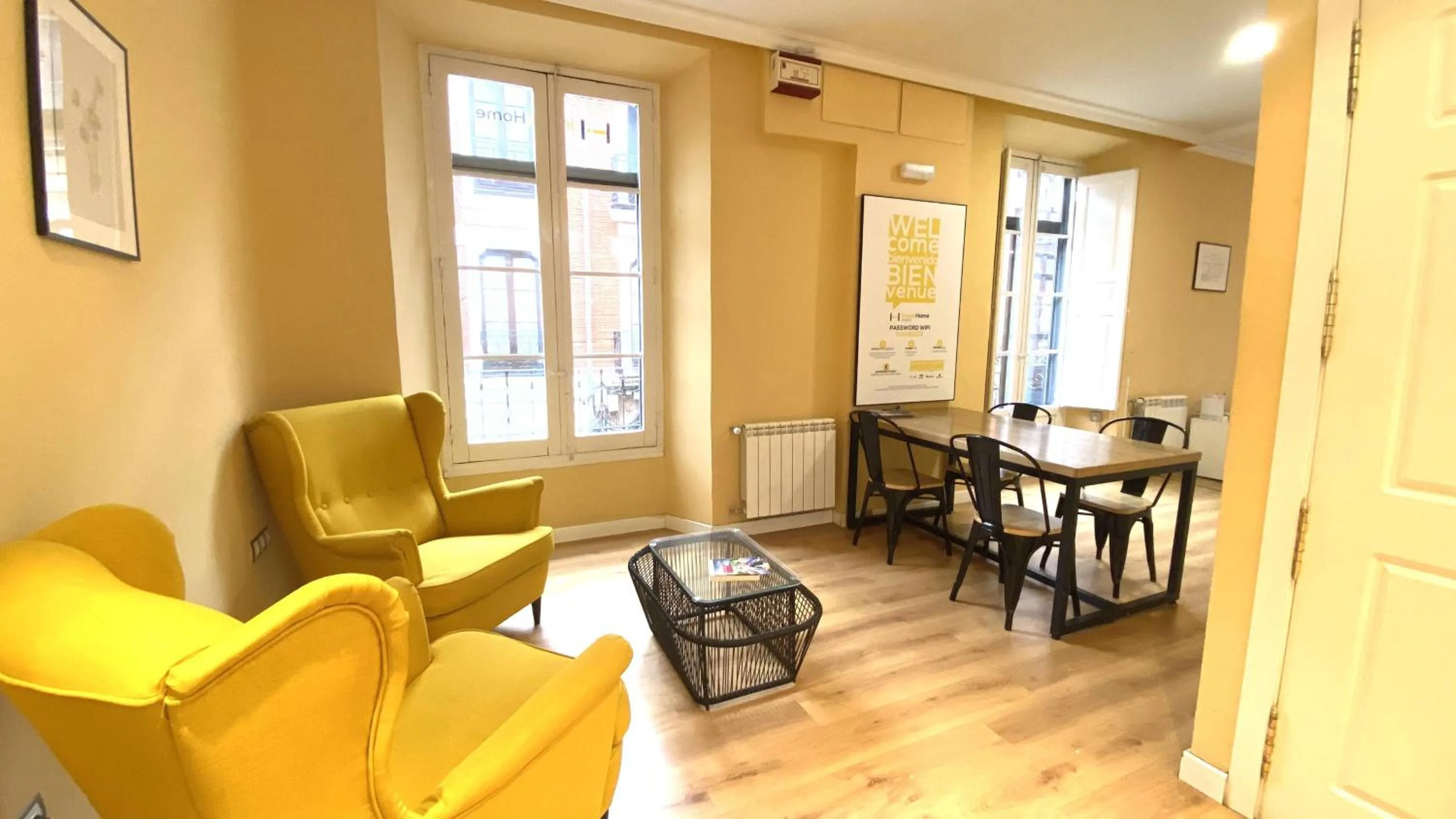 Living room in INSIDEHOME Valladolid Centro -Hab con baño privado en el centro y OPCION DE PARKING-