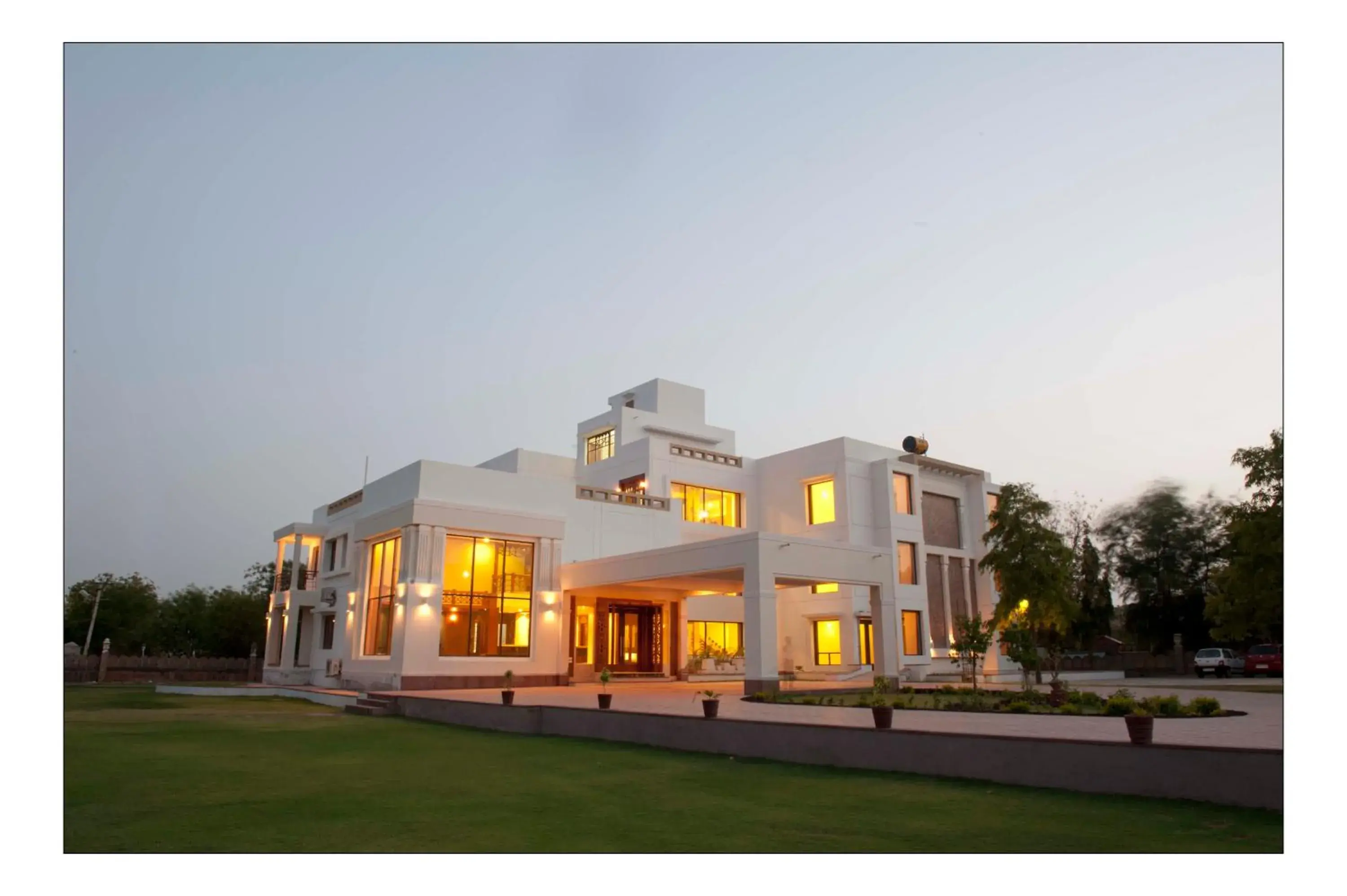 Facade/entrance in Lariya Resort Facade/entrance in Lariya Resort