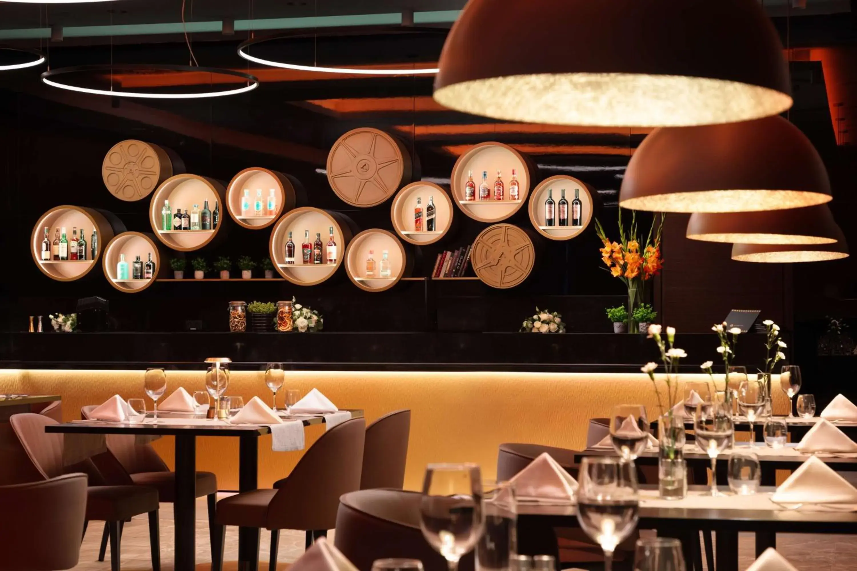 Restaurant/places to eat in DoubleTree by Hilton Łódź Restaurant/places to eat in DoubleTree by Hilton Łódź