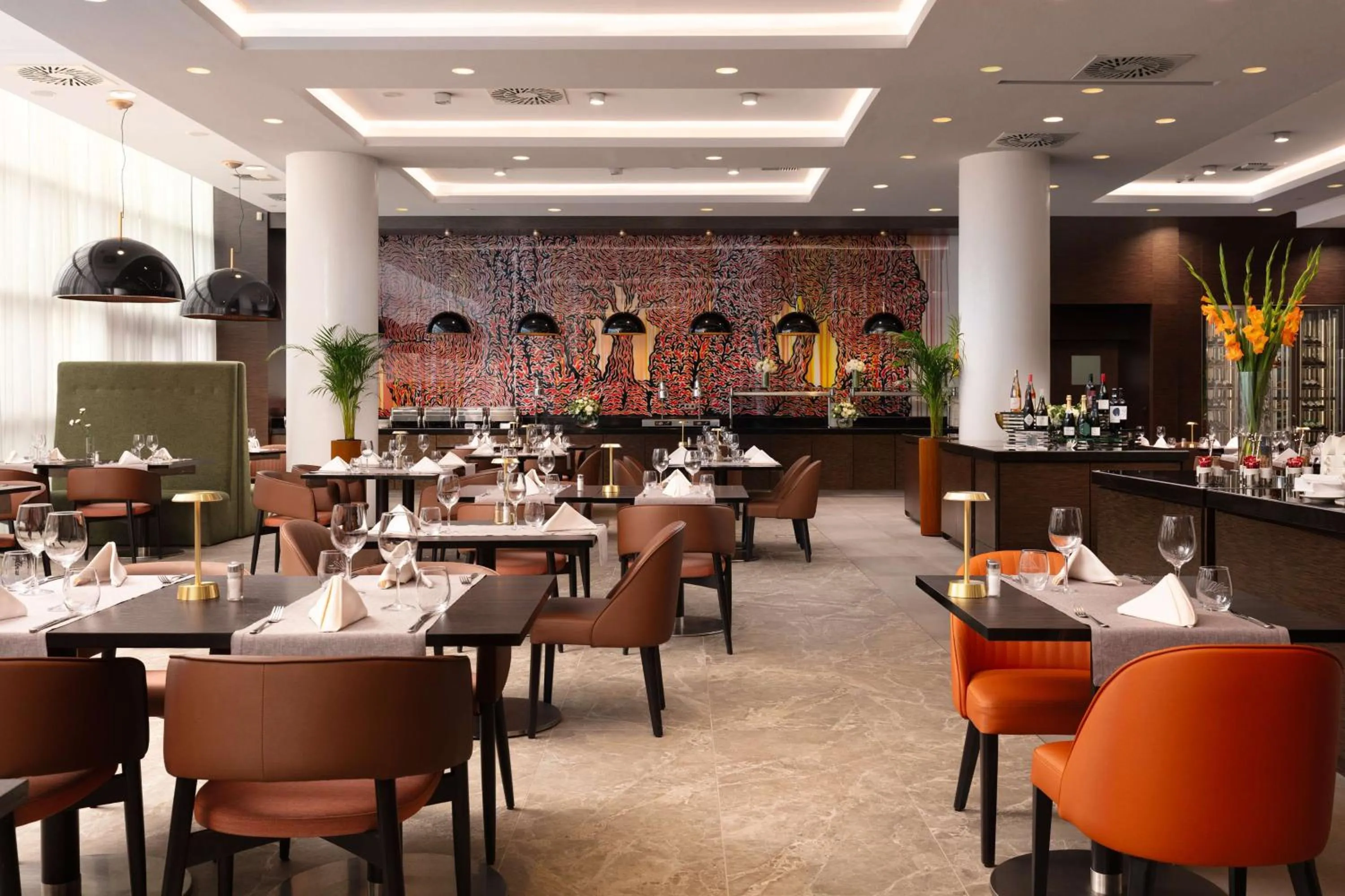 Restaurant/places to eat in DoubleTree by Hilton Łódź