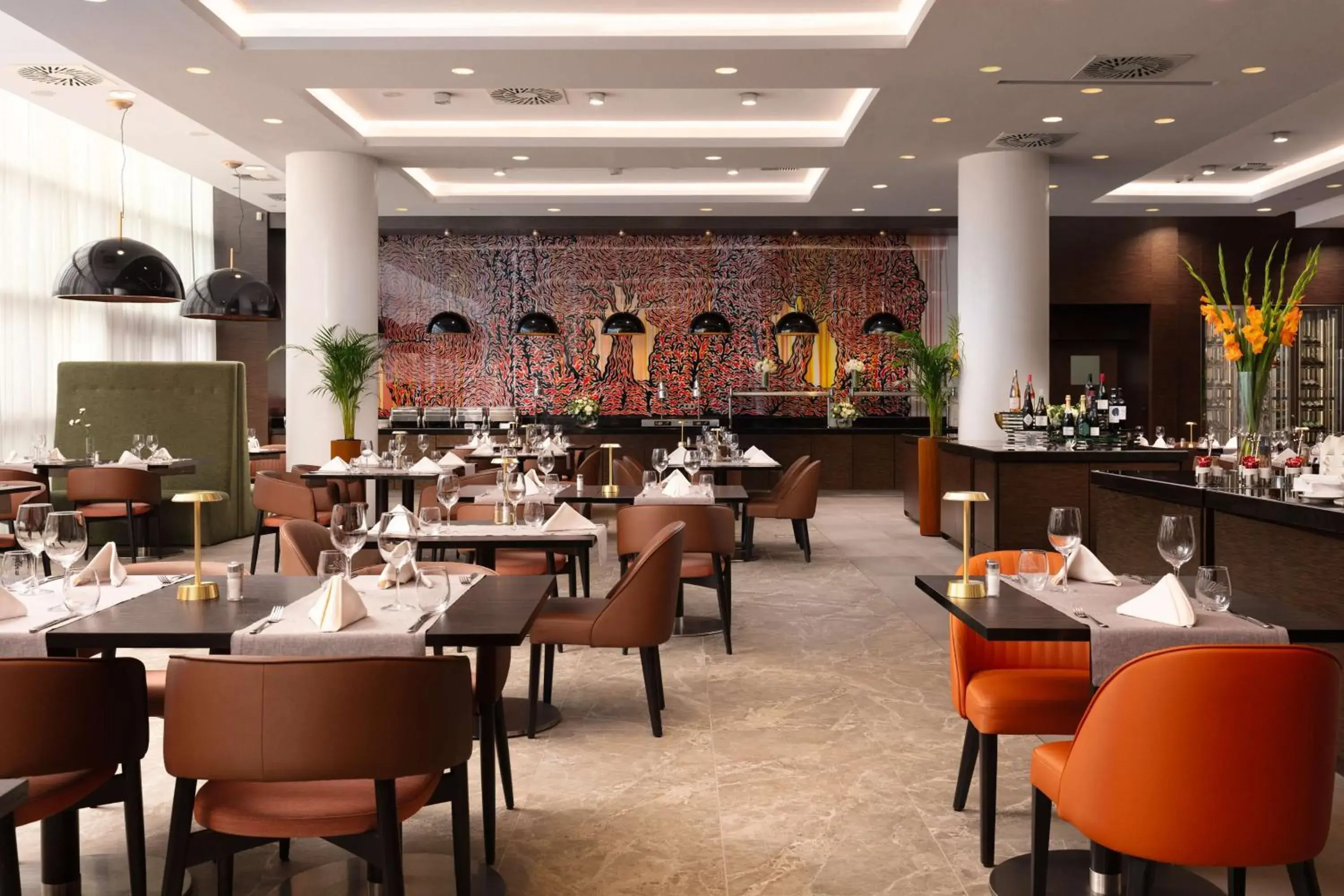 Restaurant/places to eat in DoubleTree by Hilton Łódź Restaurant/places to eat in DoubleTree by Hilton Łódź