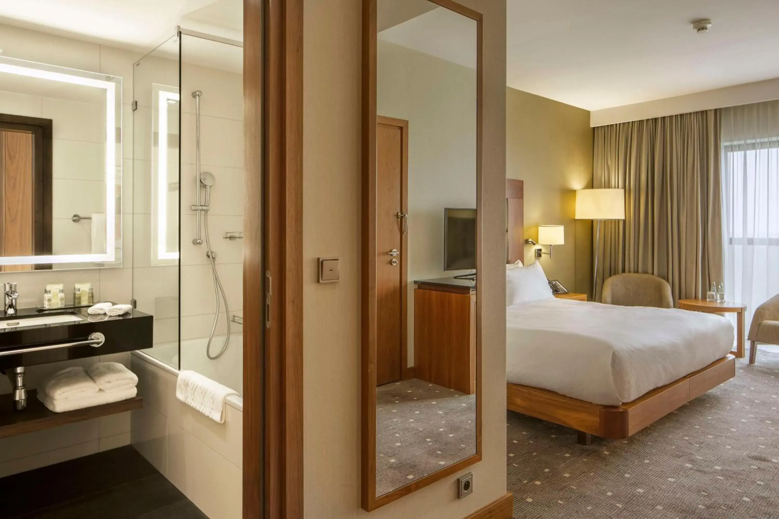 Bed in DoubleTree by Hilton Łódź Bed in DoubleTree by Hilton Łódź