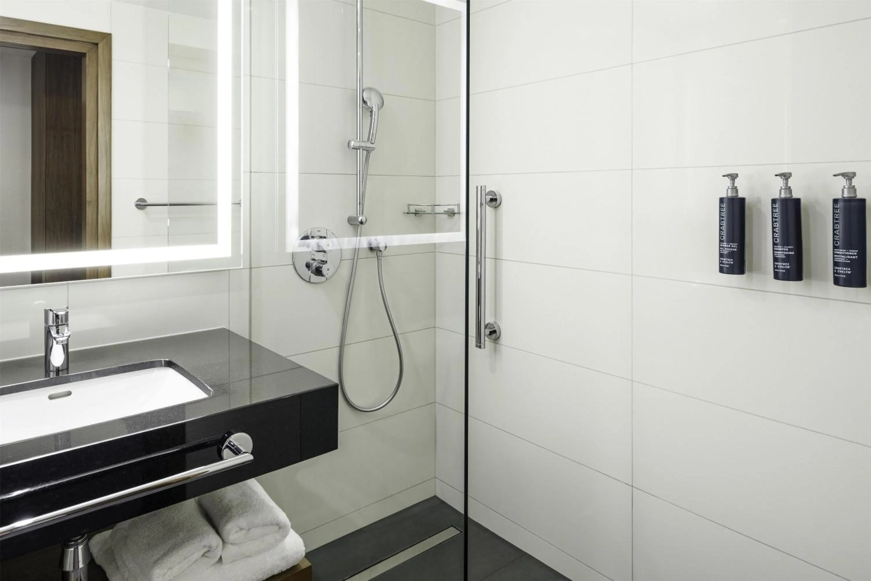 Bathroom in DoubleTree by Hilton Łódź