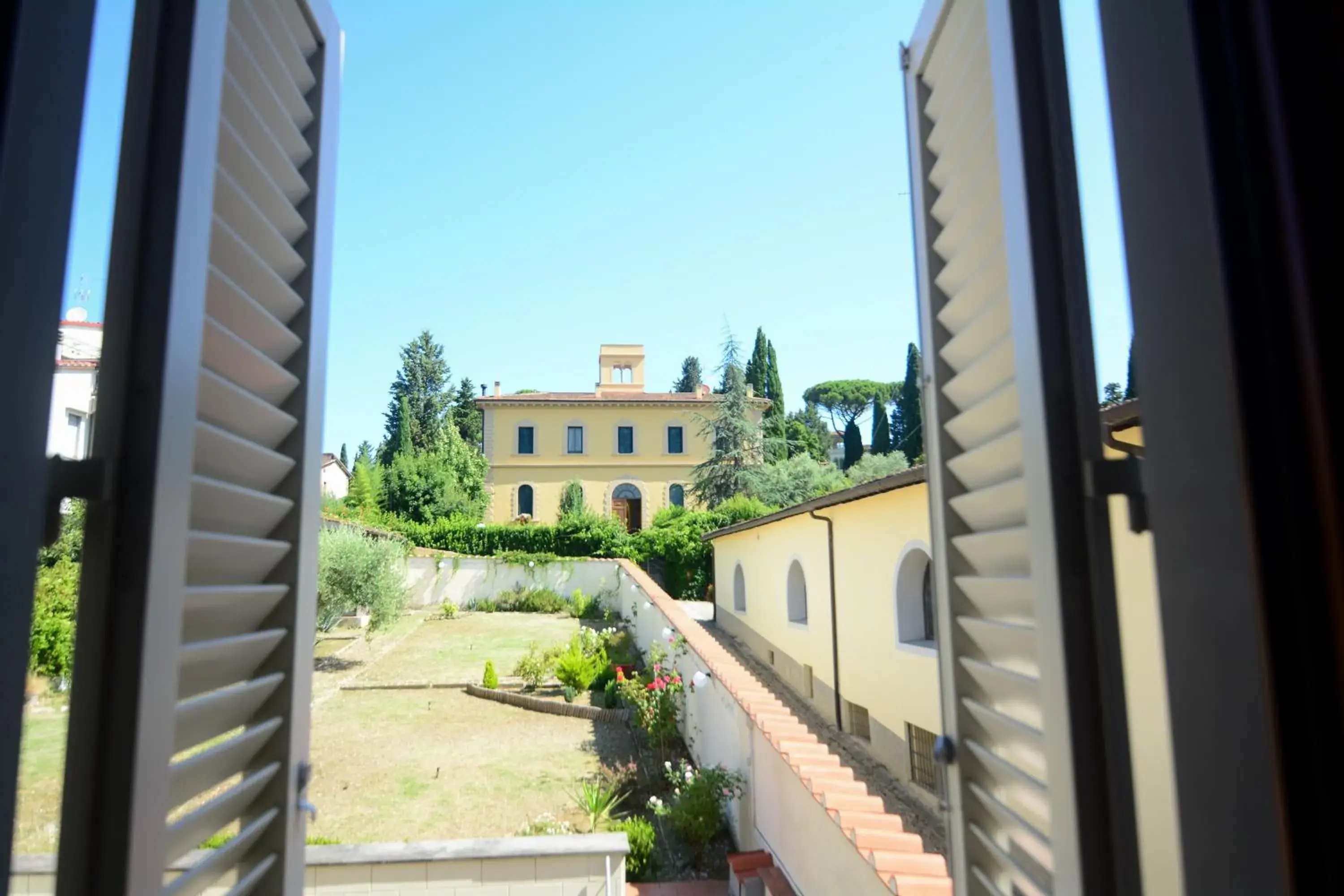 Double or Twin Room with Garden View in Villa Gelsomino Garden Double or Twin Room with Garden View in Villa Gelsomino Garden