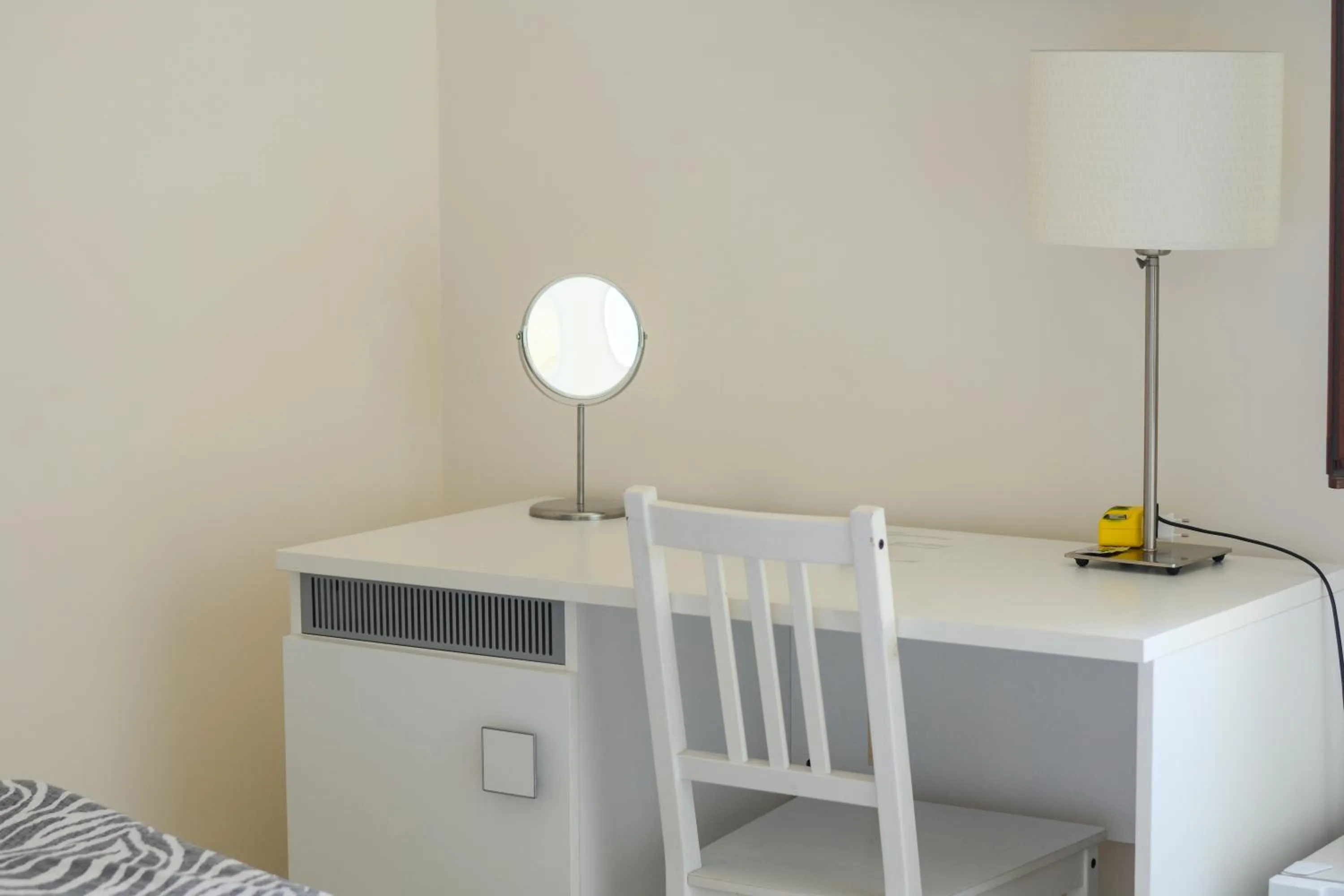 hair dresser, Bed in Villa Gelsomino Garden