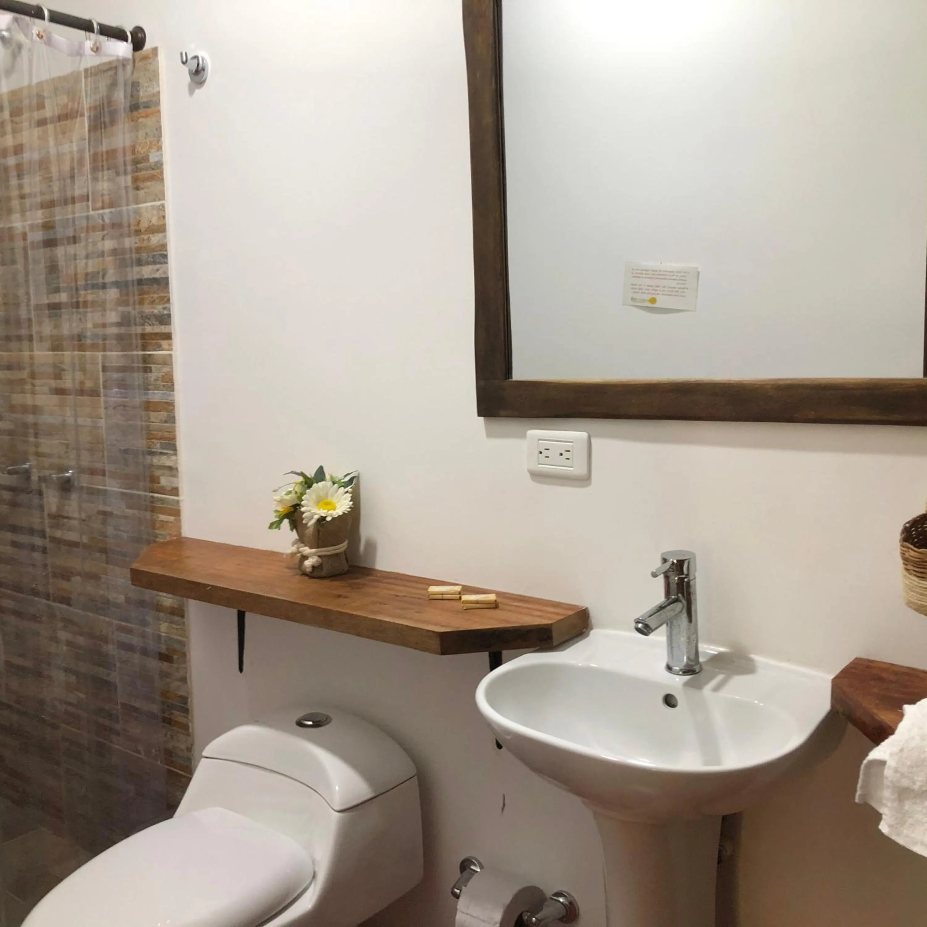 Toilet in Finca Hotel Brasilia