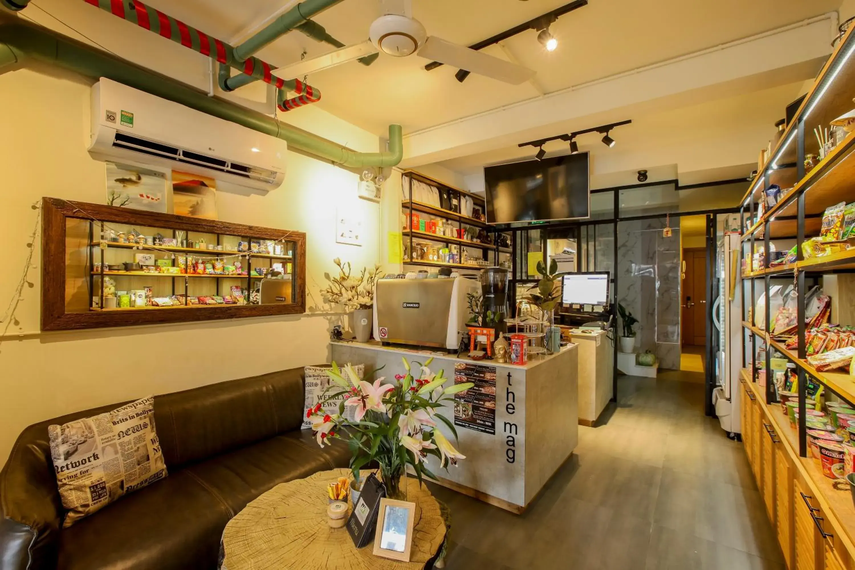 Lobby or reception in Magnolia's Can Tho Lobby or reception in Magnolia's Can Tho