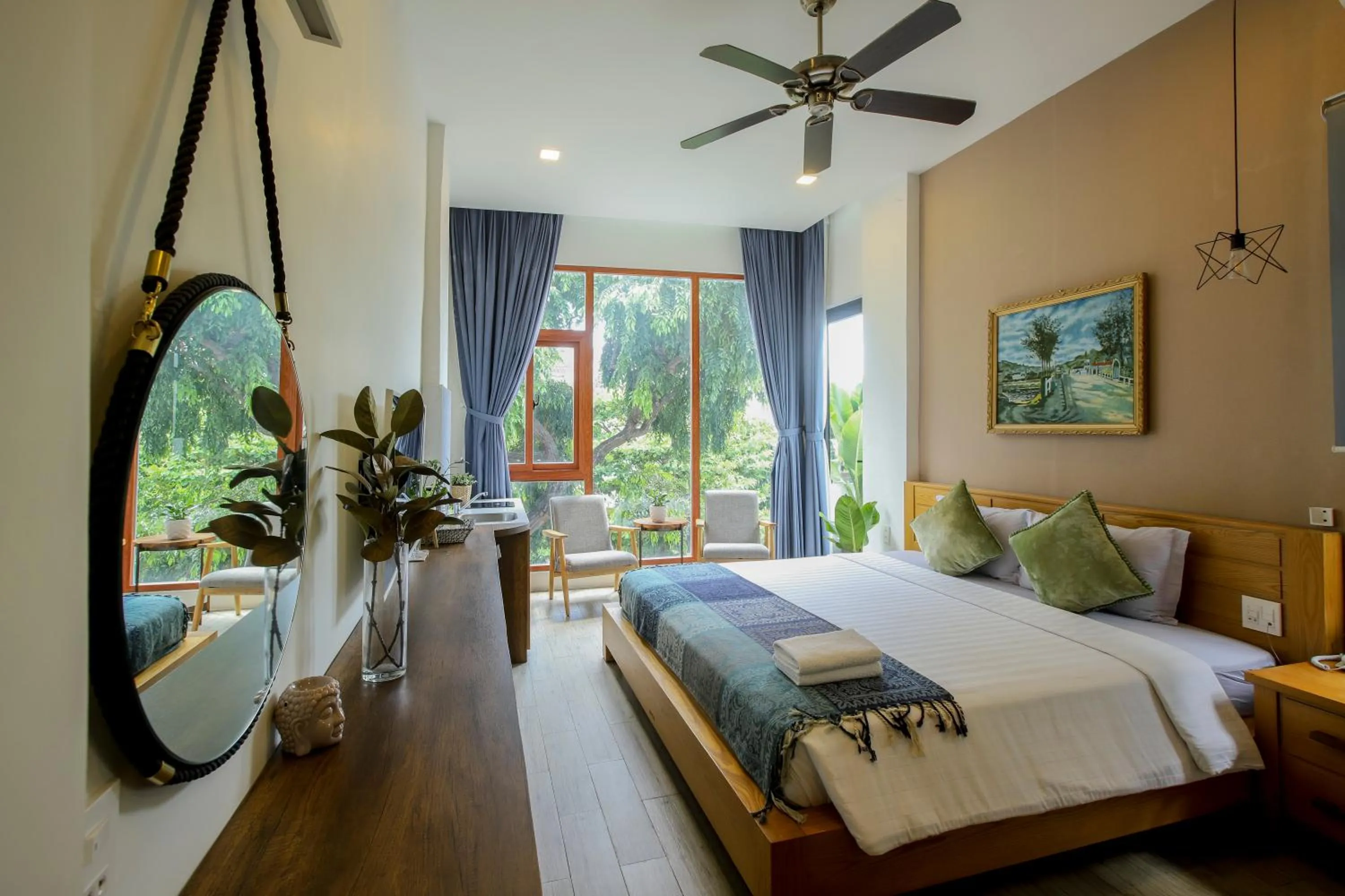 Photo of the whole room, Bed in Magnolia's Can Tho