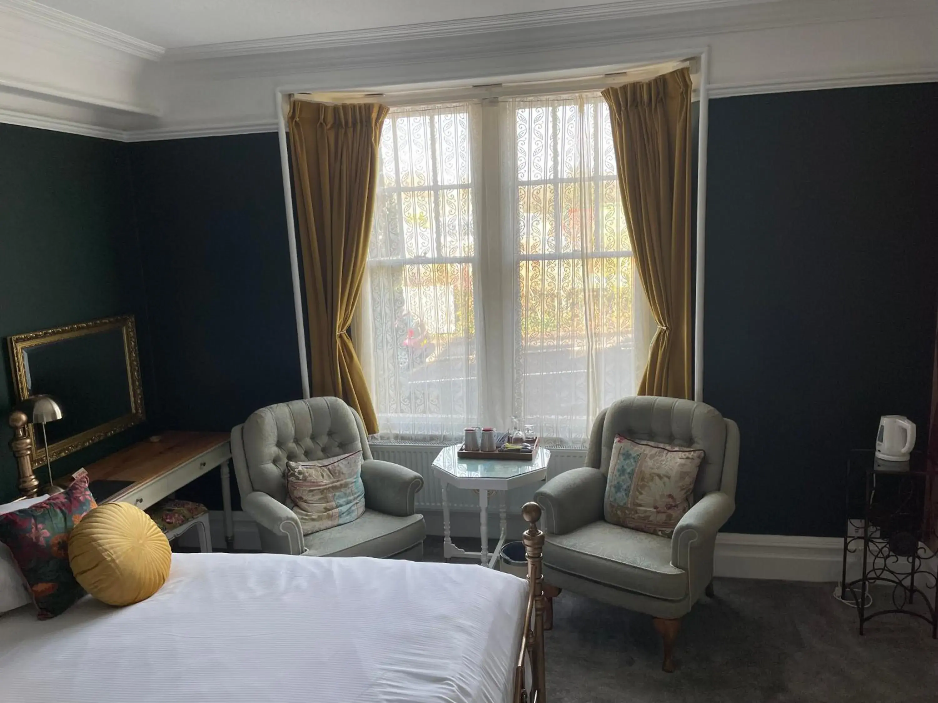 Bedroom, Bed in Kirkwood Guest House Bedroom, Bed in Kirkwood Guest House